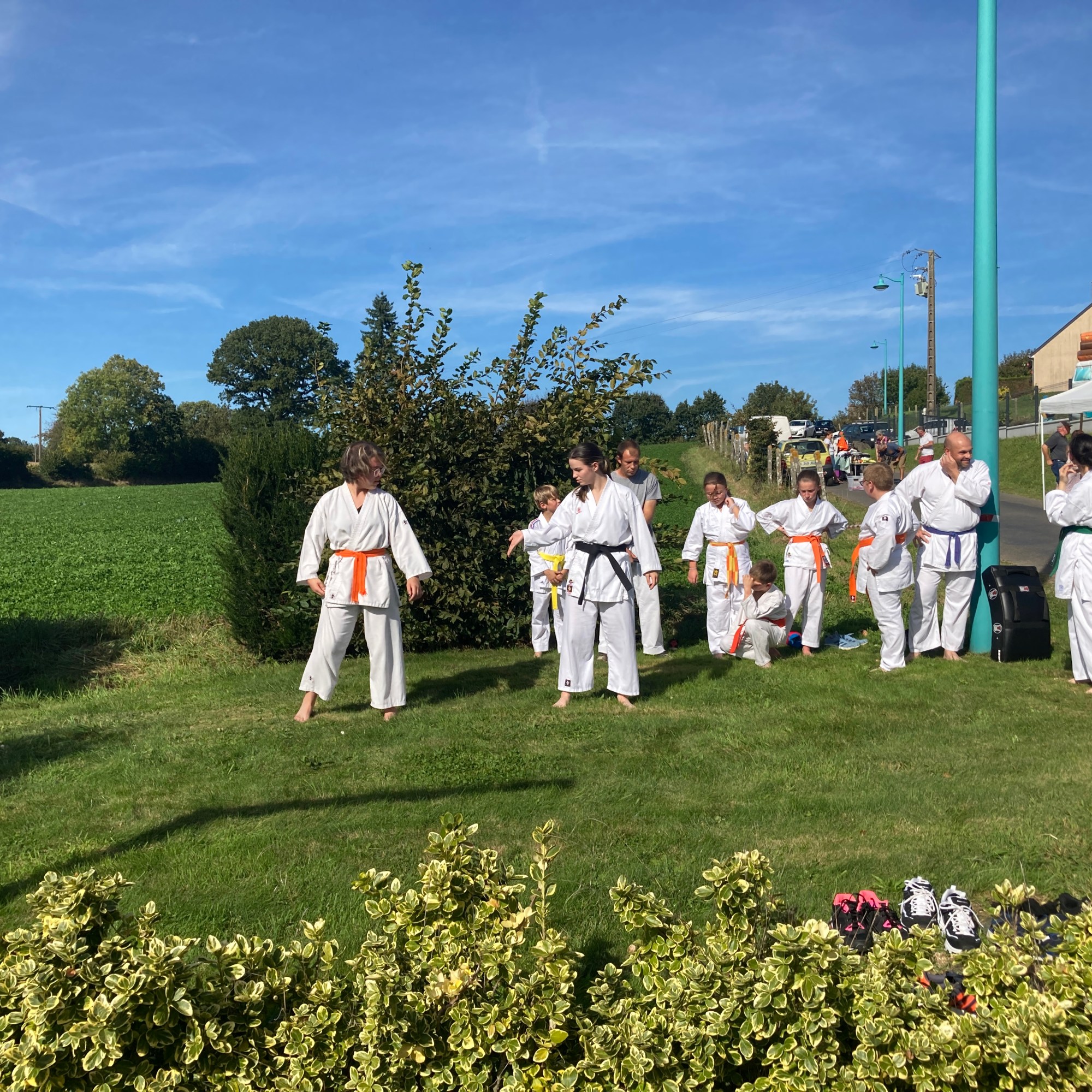 Basse Normandie karaté club de karaté esprit de la main vide condé sur noireau condé en normandie Valdallière Vassy Karaté Shotokan