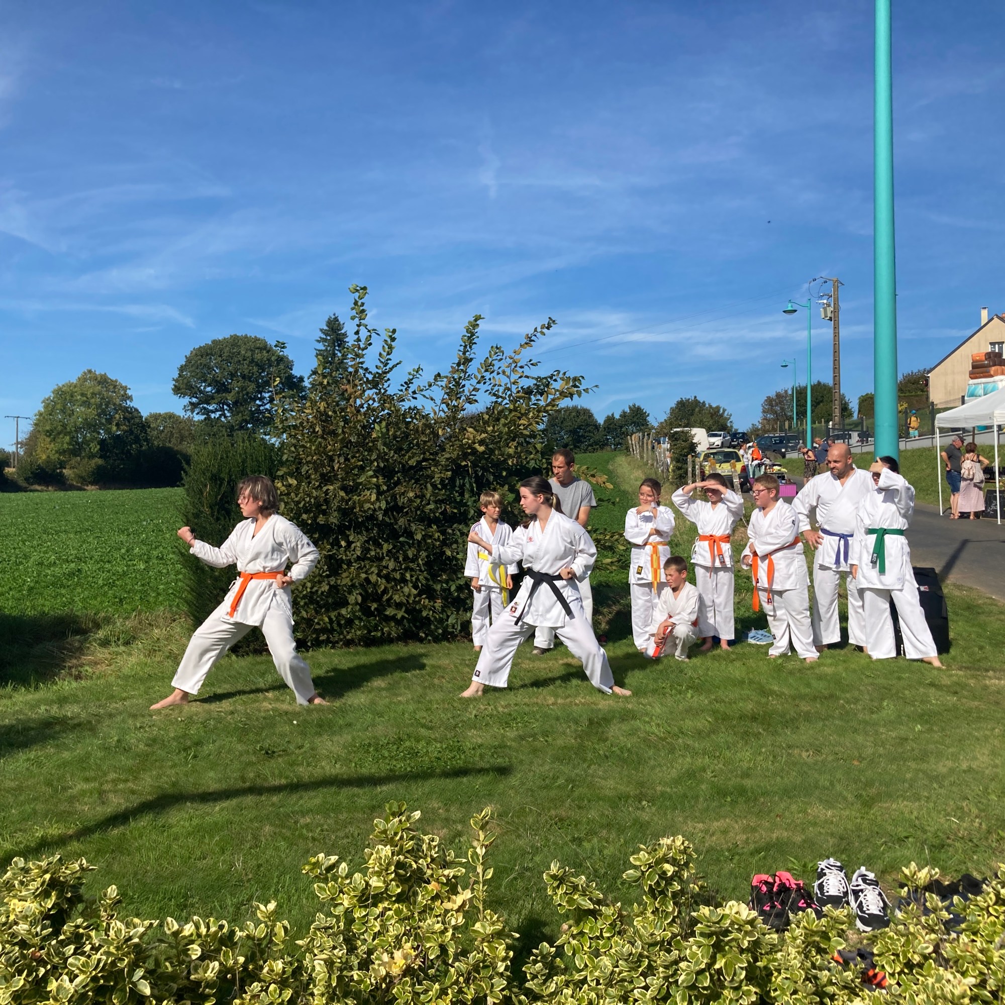 Basse Normandie karaté club de karaté esprit de la main vide condé sur noireau condé en normandie Valdallière Vassy Karaté Shotokan