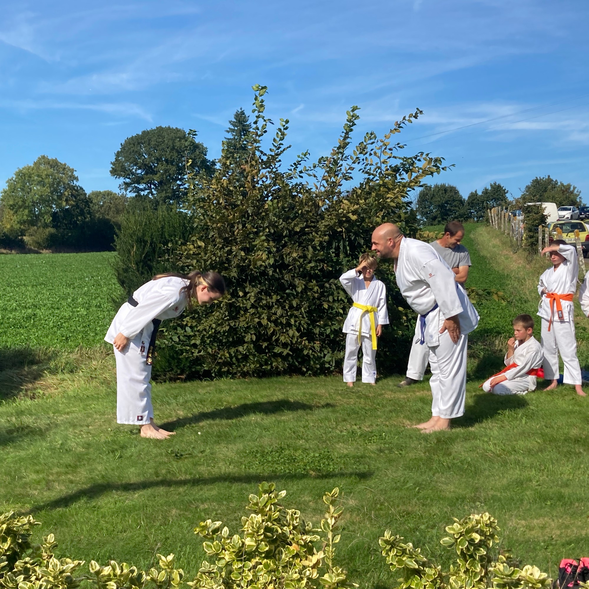 Basse Normandie karaté club de karaté esprit de la main vide condé sur noireau condé en normandie Valdallière Vassy Karaté Shotokan