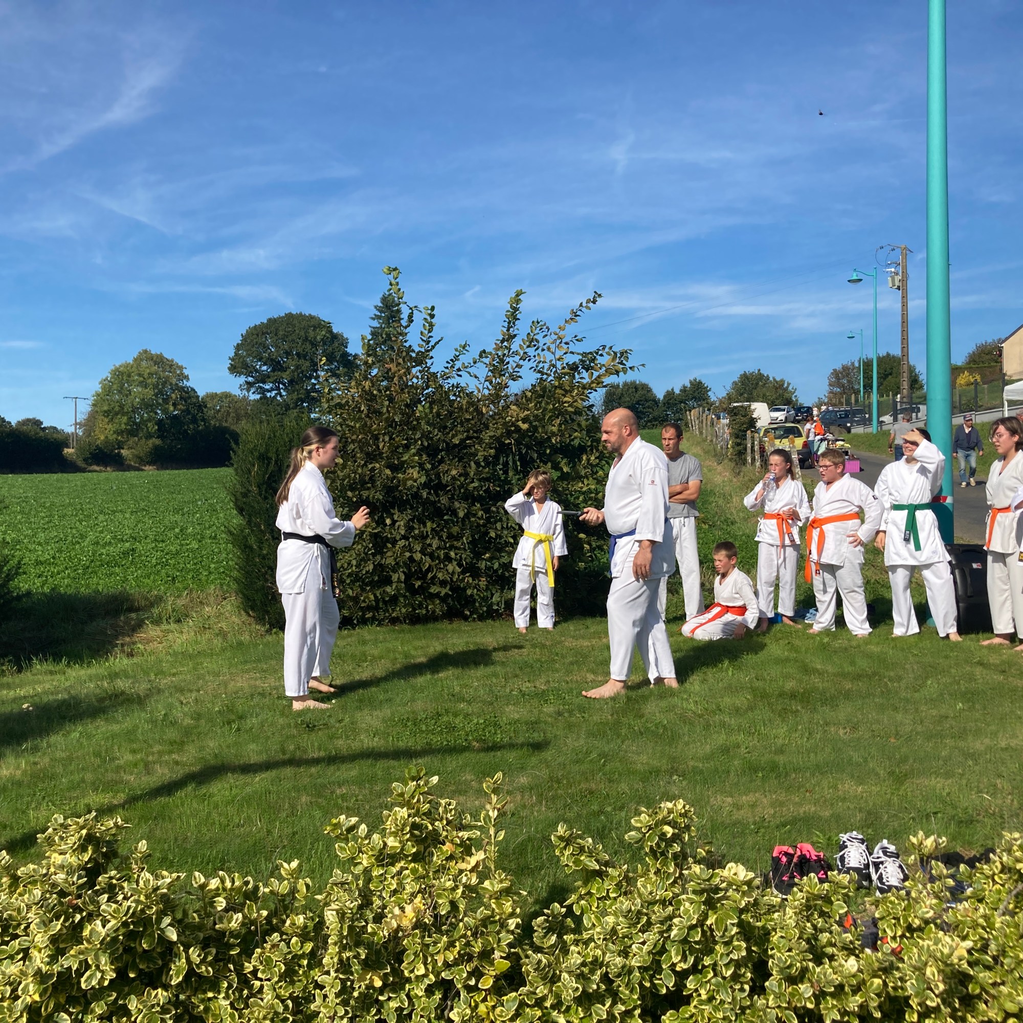 Basse Normandie karaté club de karaté esprit de la main vide condé sur noireau condé en normandie Valdallière Vassy Karaté Shotokan