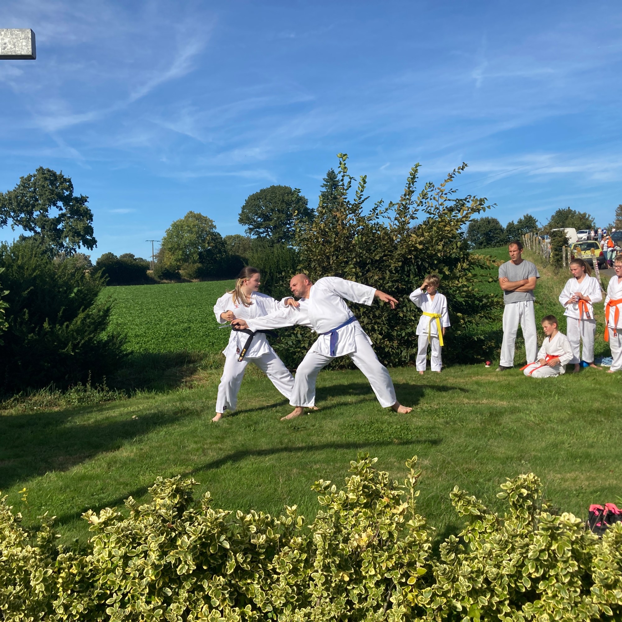 Basse Normandie karaté club de karaté esprit de la main vide condé sur noireau condé en normandie Valdallière Vassy Karaté Shotokan