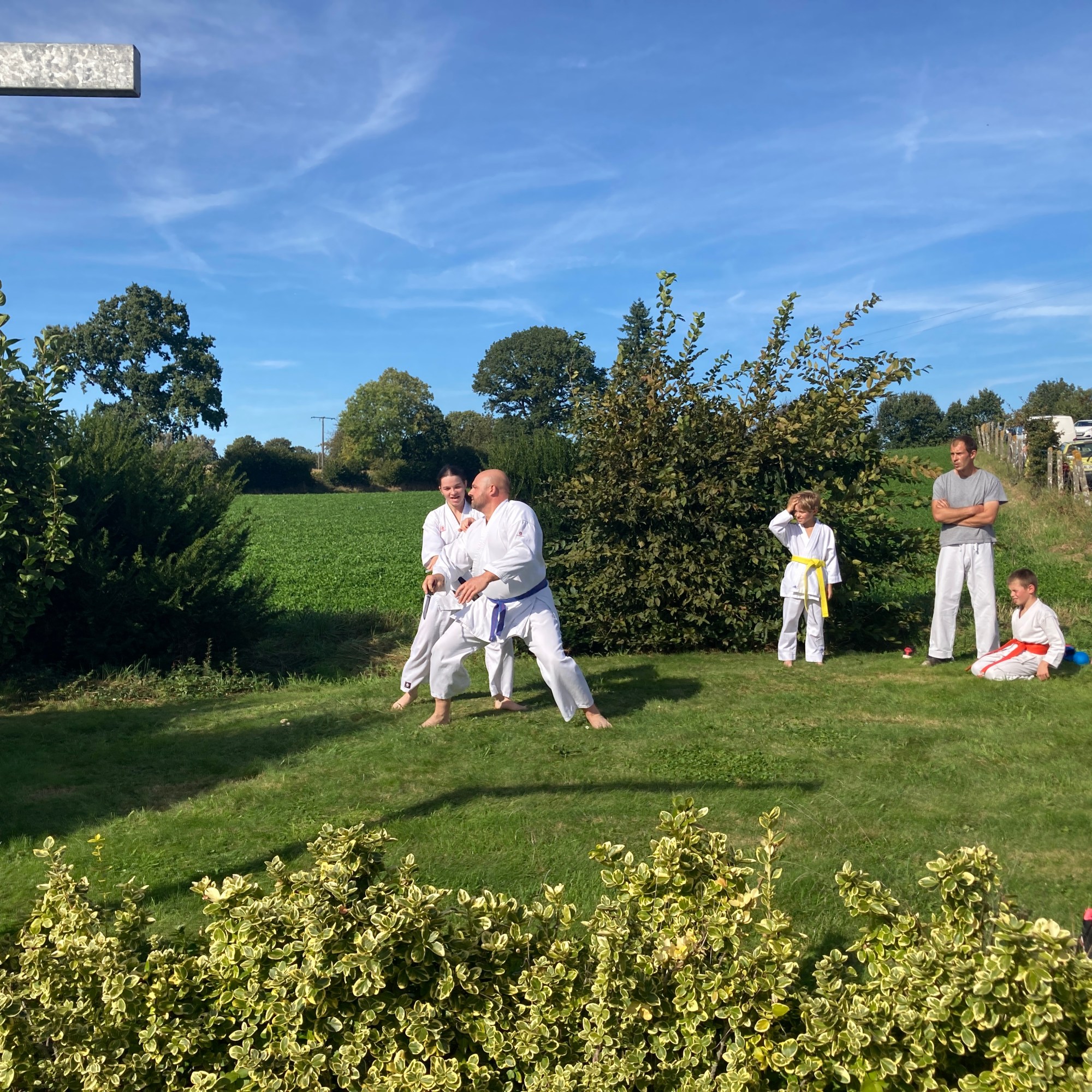 Basse Normandie karaté club de karaté esprit de la main vide condé sur noireau condé en normandie Valdallière Vassy Karaté Shotokan