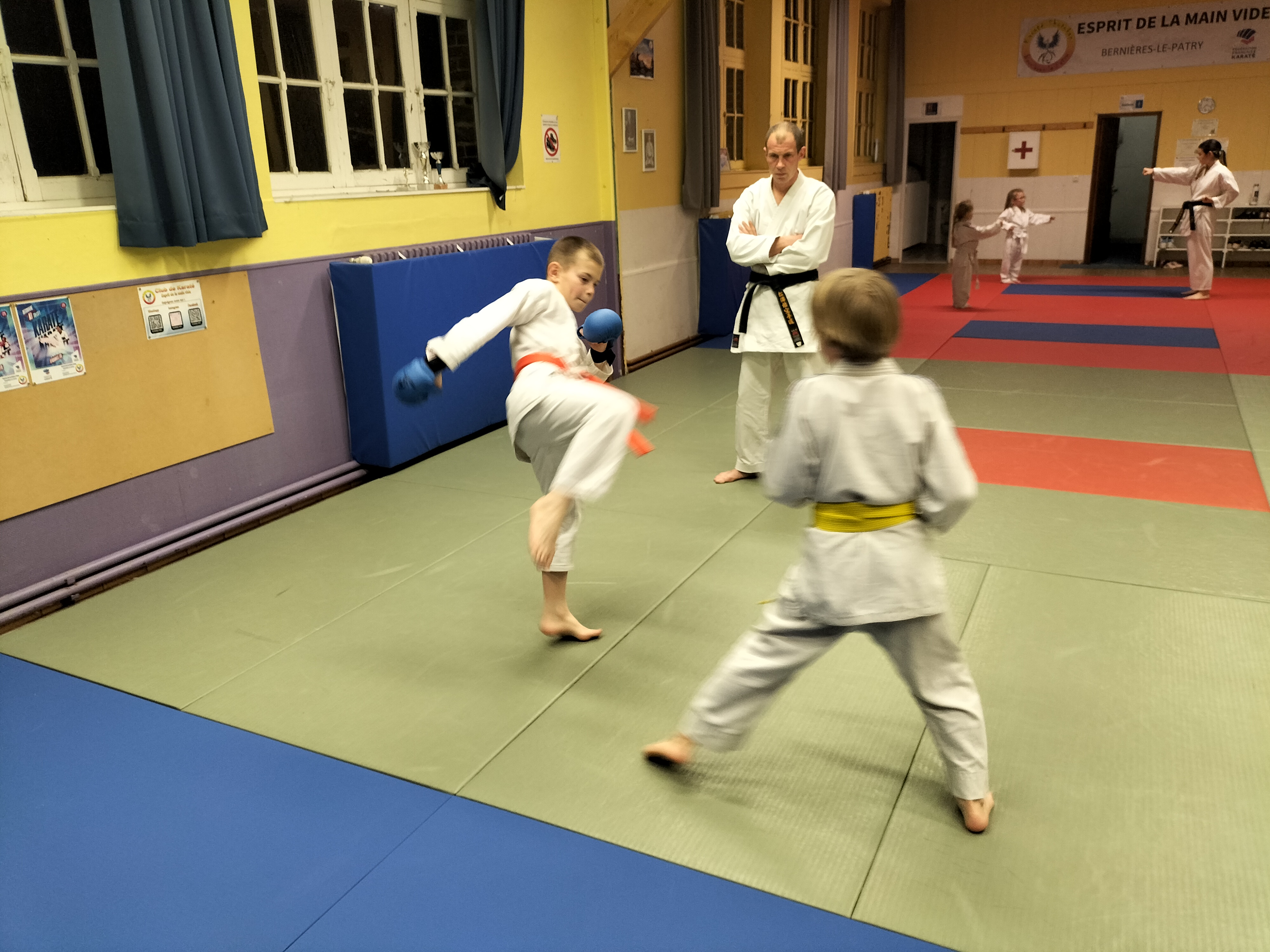 Basse Normandie karaté club de karaté esprit de la main vide condé sur noireau condé en normandie Valdallière Vassy Karaté Shotokan