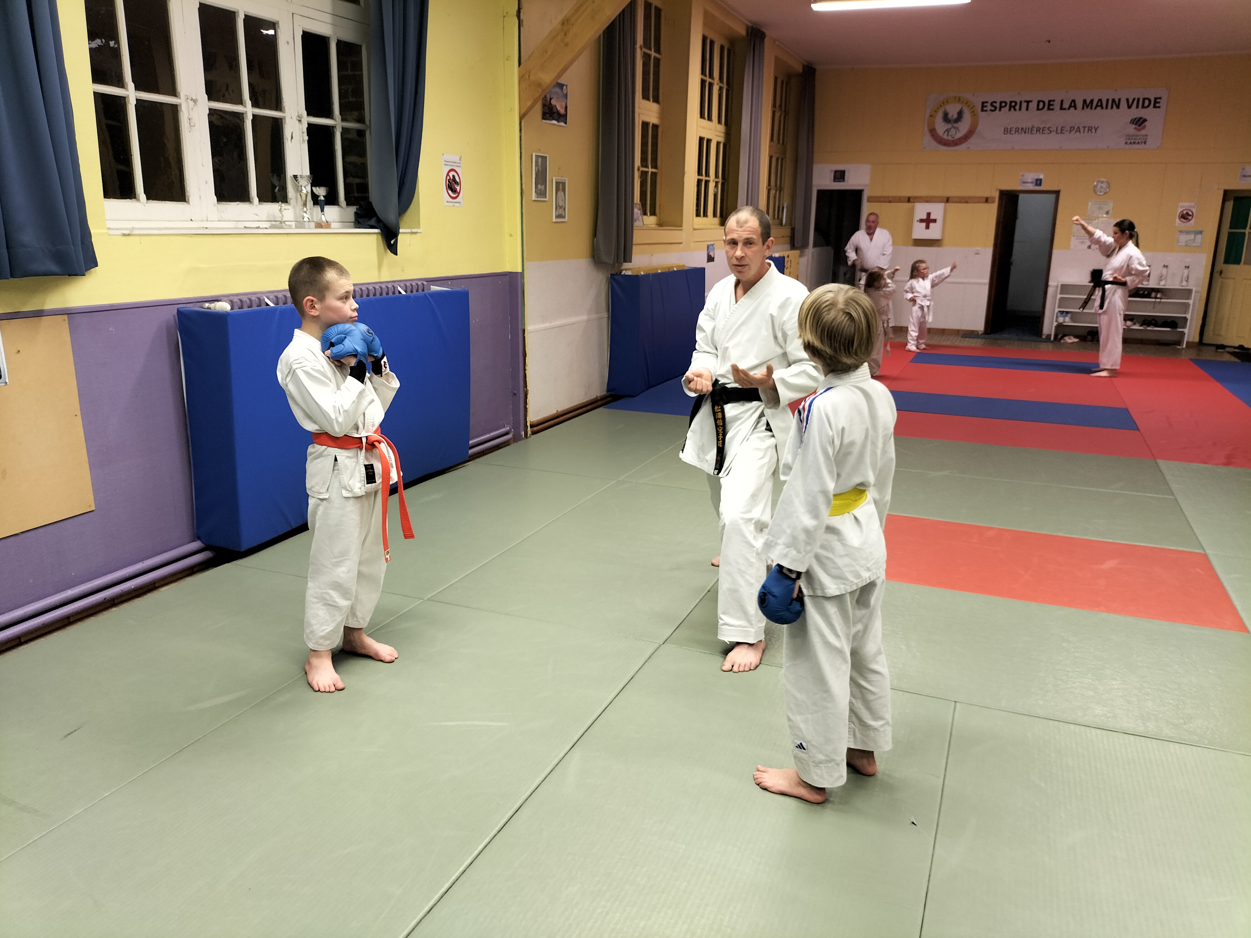 Basse Normandie karaté club de karaté esprit de la main vide condé sur noireau condé en normandie Valdallière Vassy Karaté Shotokan