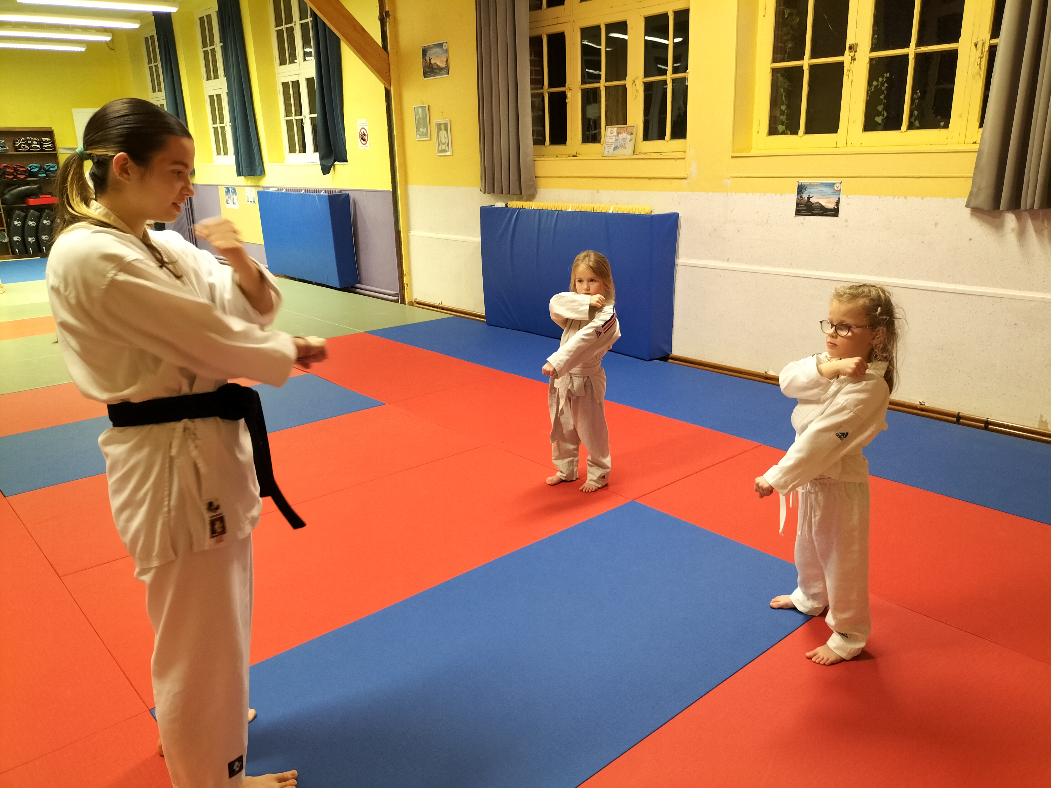 Basse Normandie karaté club de karaté esprit de la main vide condé sur noireau condé en normandie Valdallière Vassy Karaté Shotokan