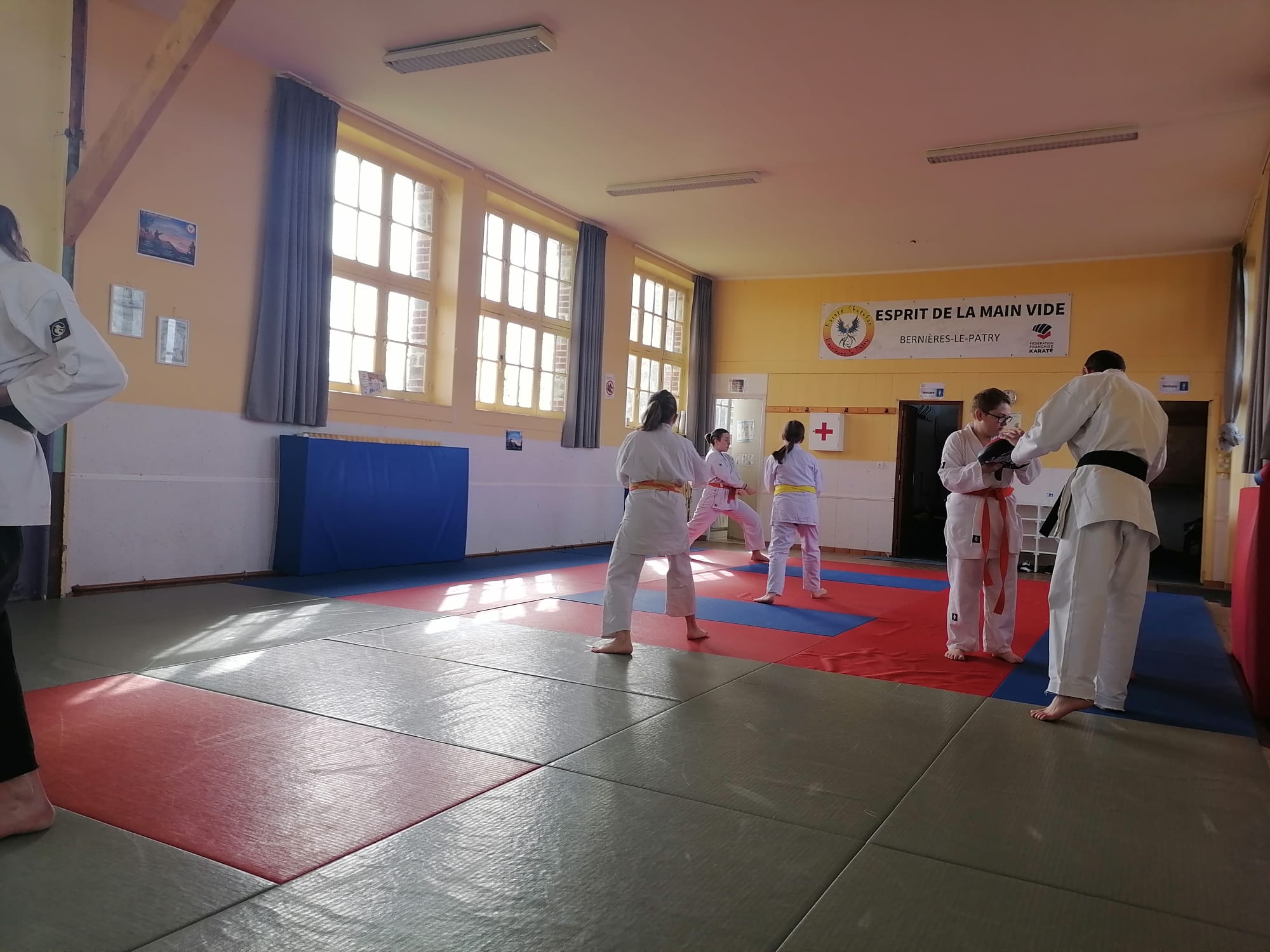 Basse Normandie karaté club de karaté esprit de la main vide condé sur noireau condé en normandie Valdallière Vassy Karaté Shotokan