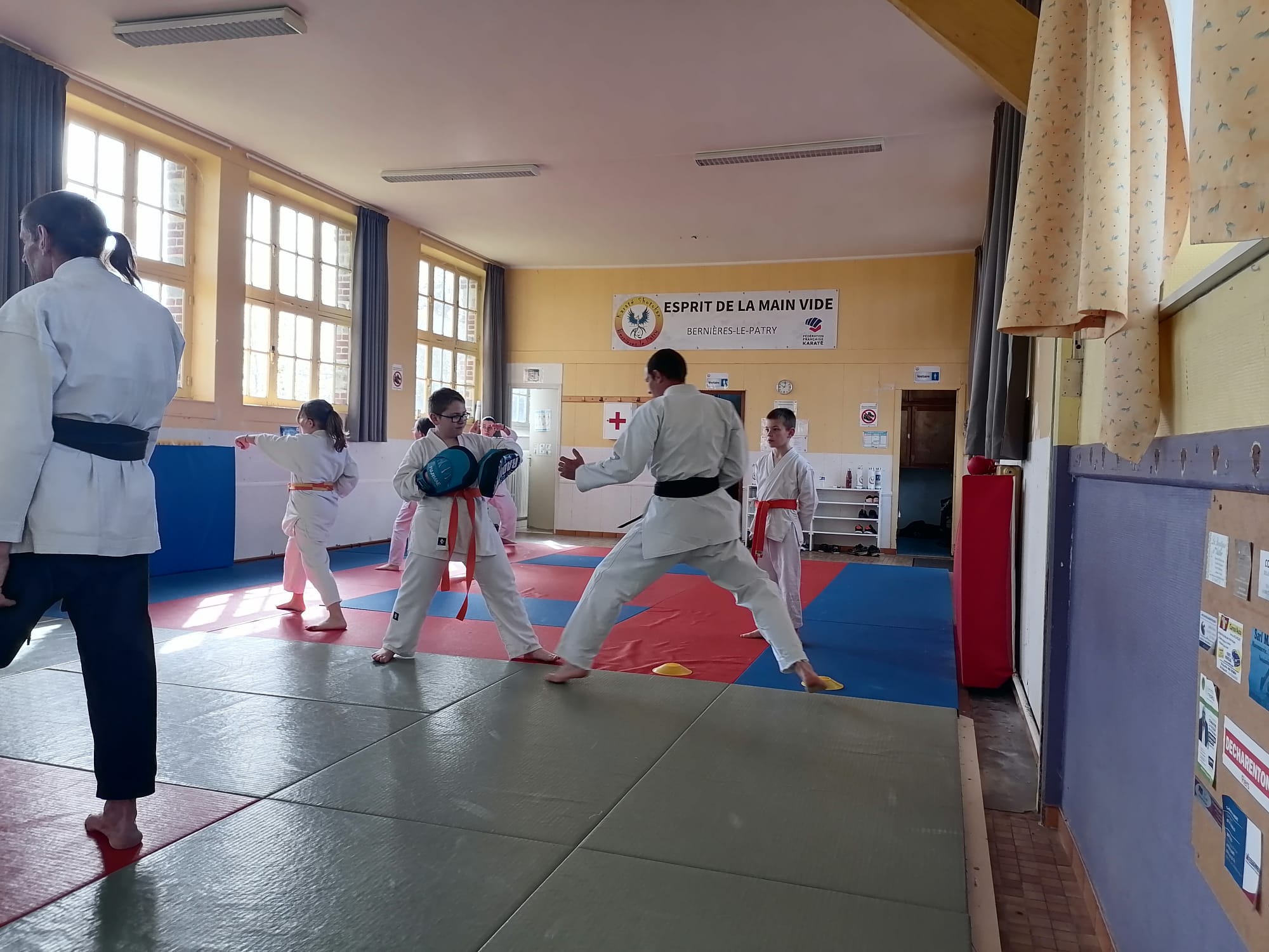 Basse Normandie karaté club de karaté esprit de la main vide condé sur noireau condé en normandie Valdallière Vassy Karaté Shotokan