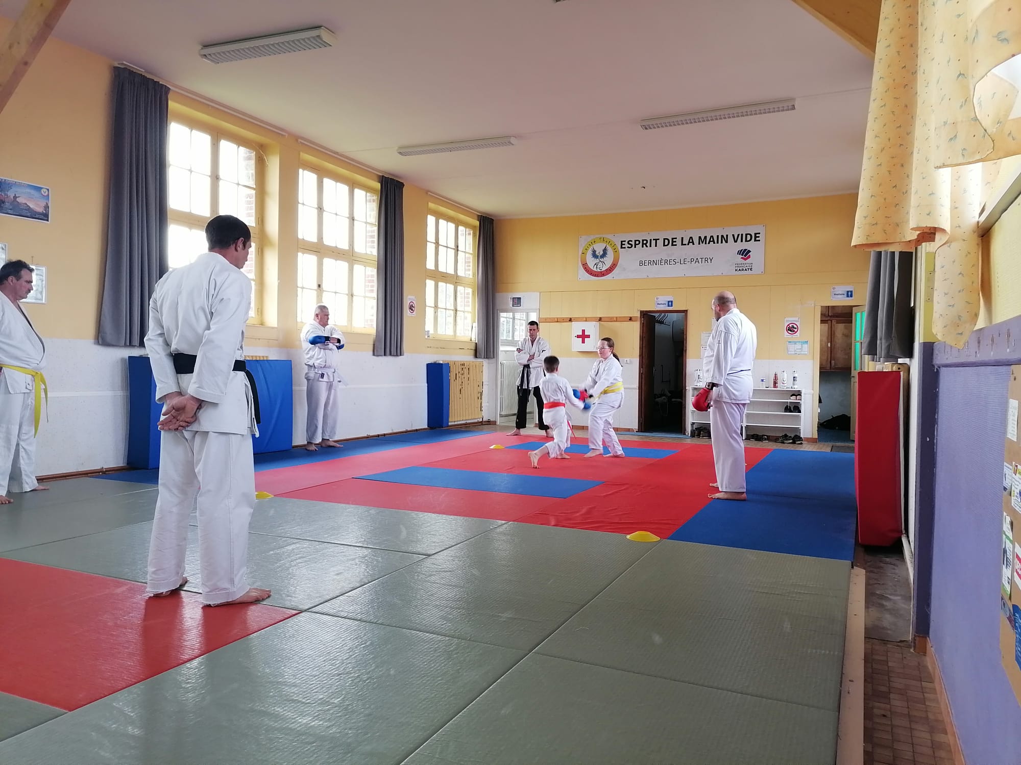 Basse Normandie karaté club de karaté esprit de la main vide condé sur noireau condé en normandie Valdallière Vassy Karaté Shotokan