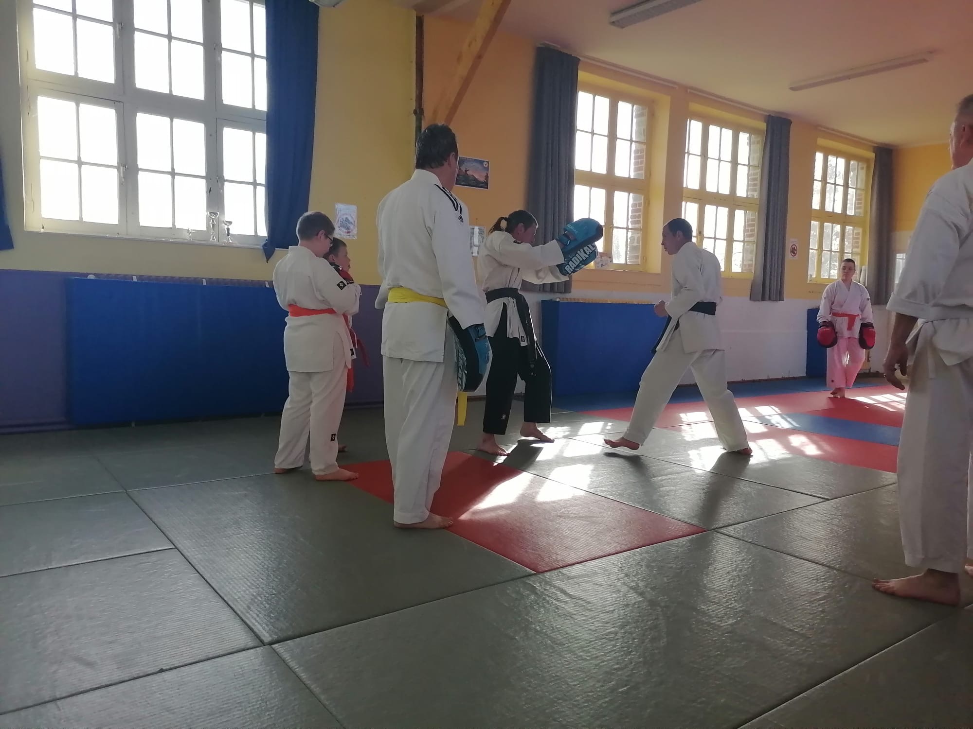 Basse Normandie karaté club de karaté esprit de la main vide condé sur noireau condé en normandie Valdallière Vassy Karaté Shotokan