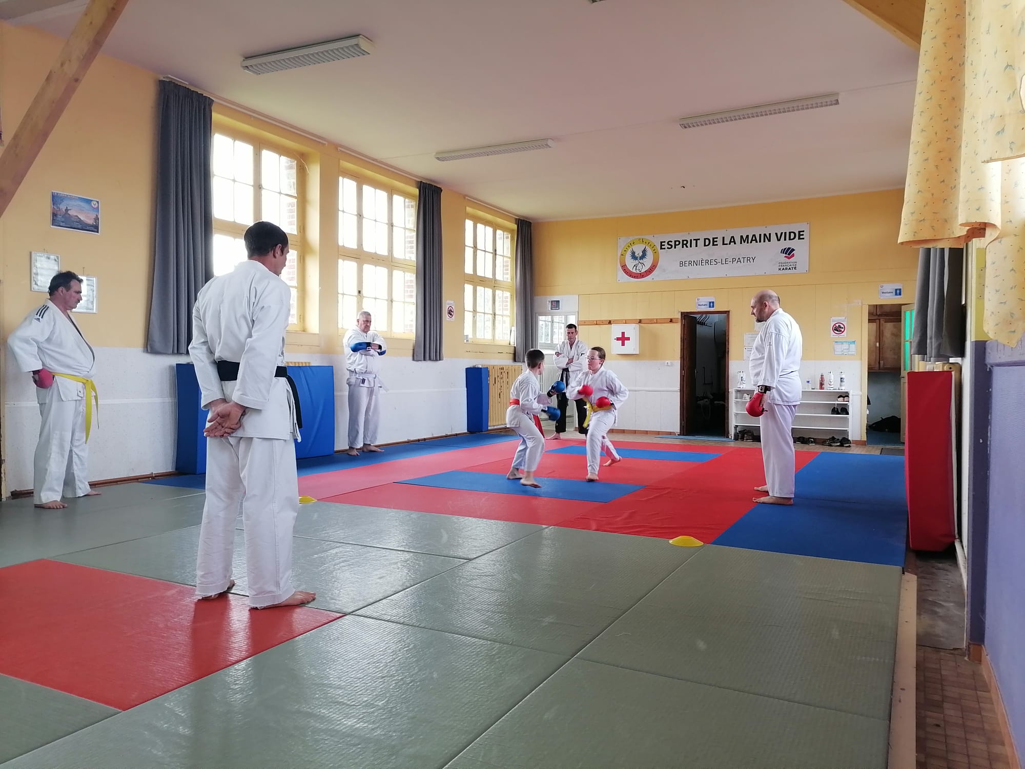 Basse Normandie karaté club de karaté esprit de la main vide condé sur noireau condé en normandie Valdallière Vassy Karaté Shotokan