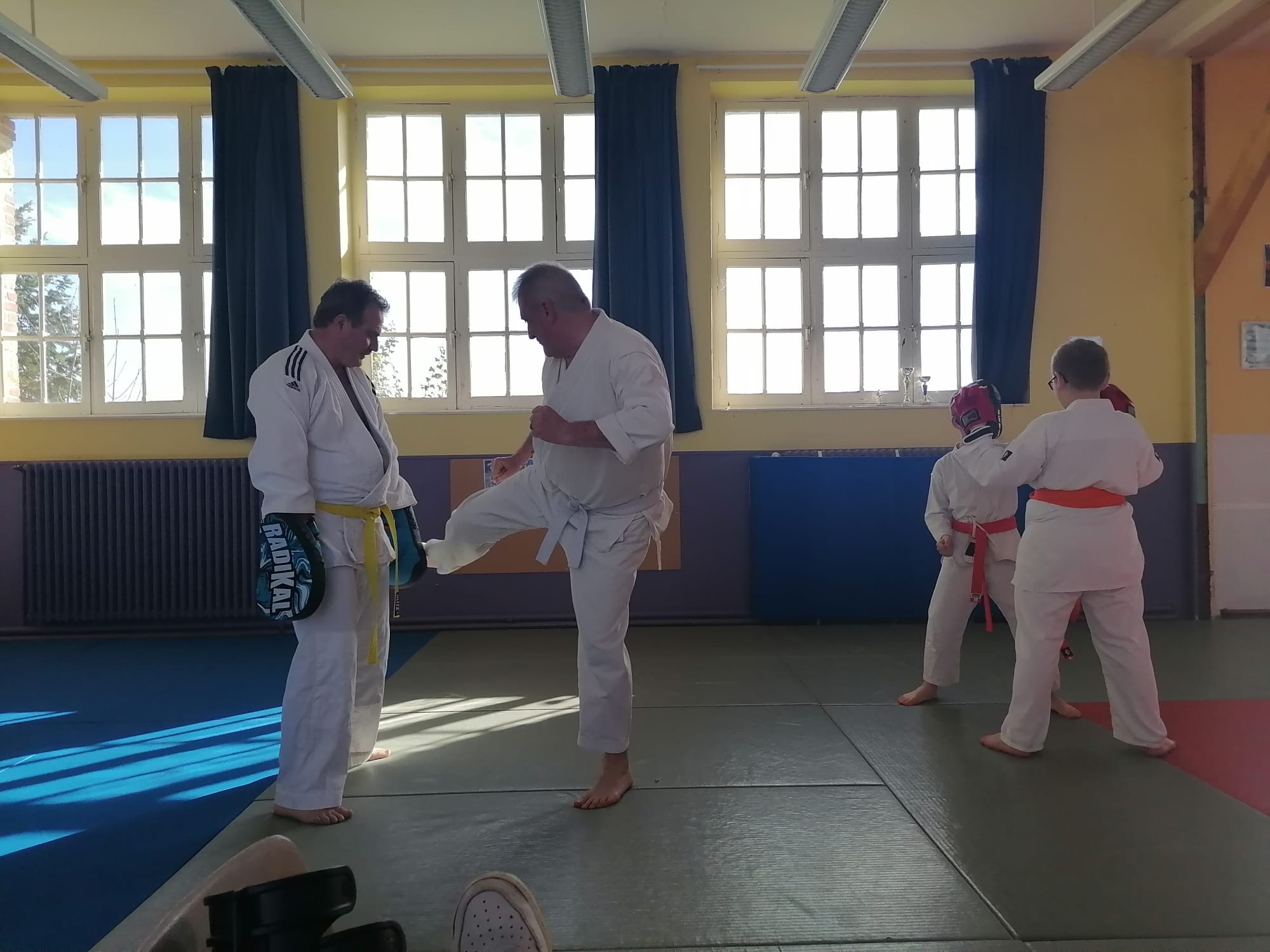 Basse Normandie karaté club de karaté esprit de la main vide condé sur noireau condé en normandie Valdallière Vassy Karaté Shotokan