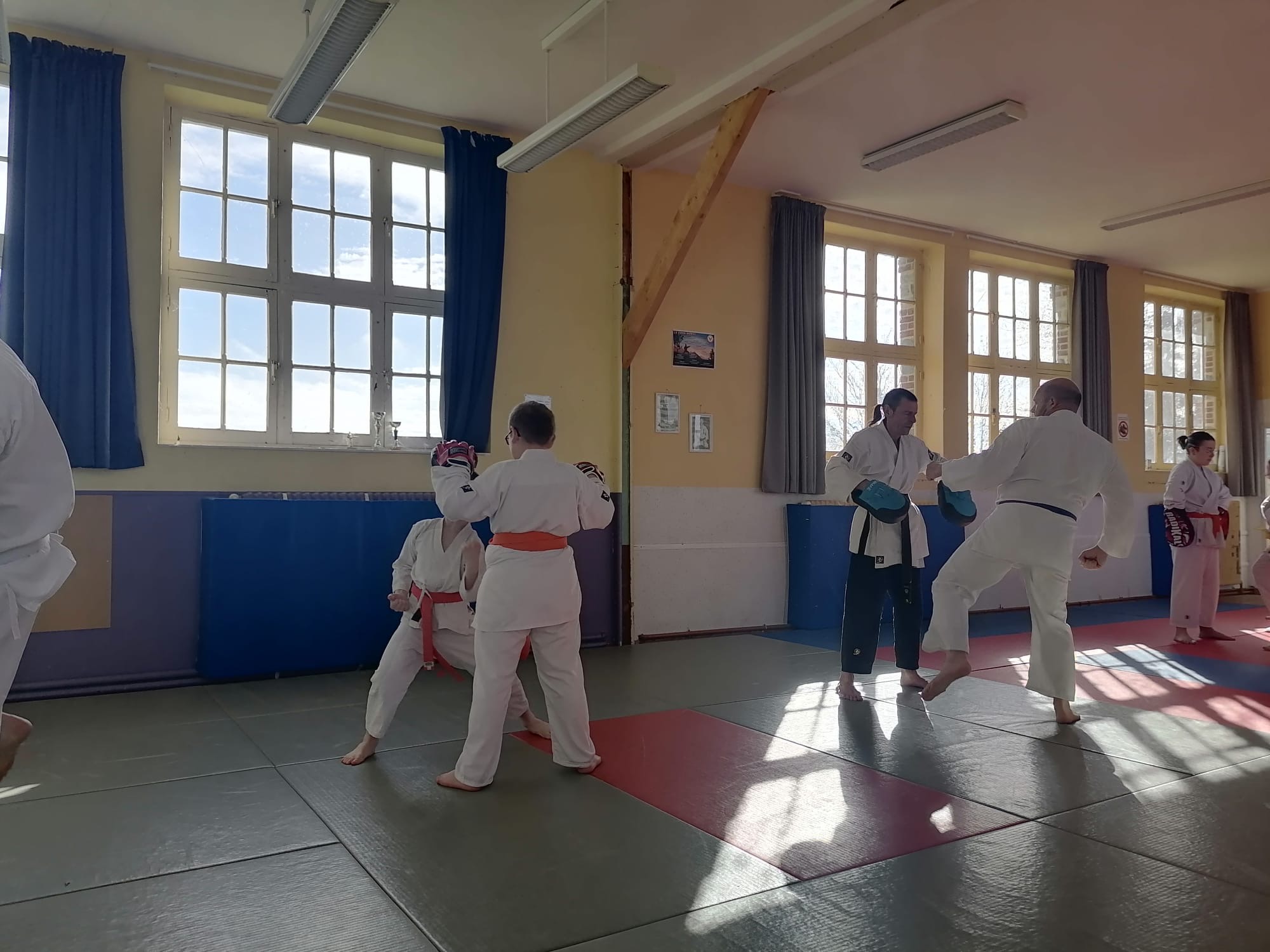 Basse Normandie karaté club de karaté esprit de la main vide condé sur noireau condé en normandie Valdallière Vassy Karaté Shotokan