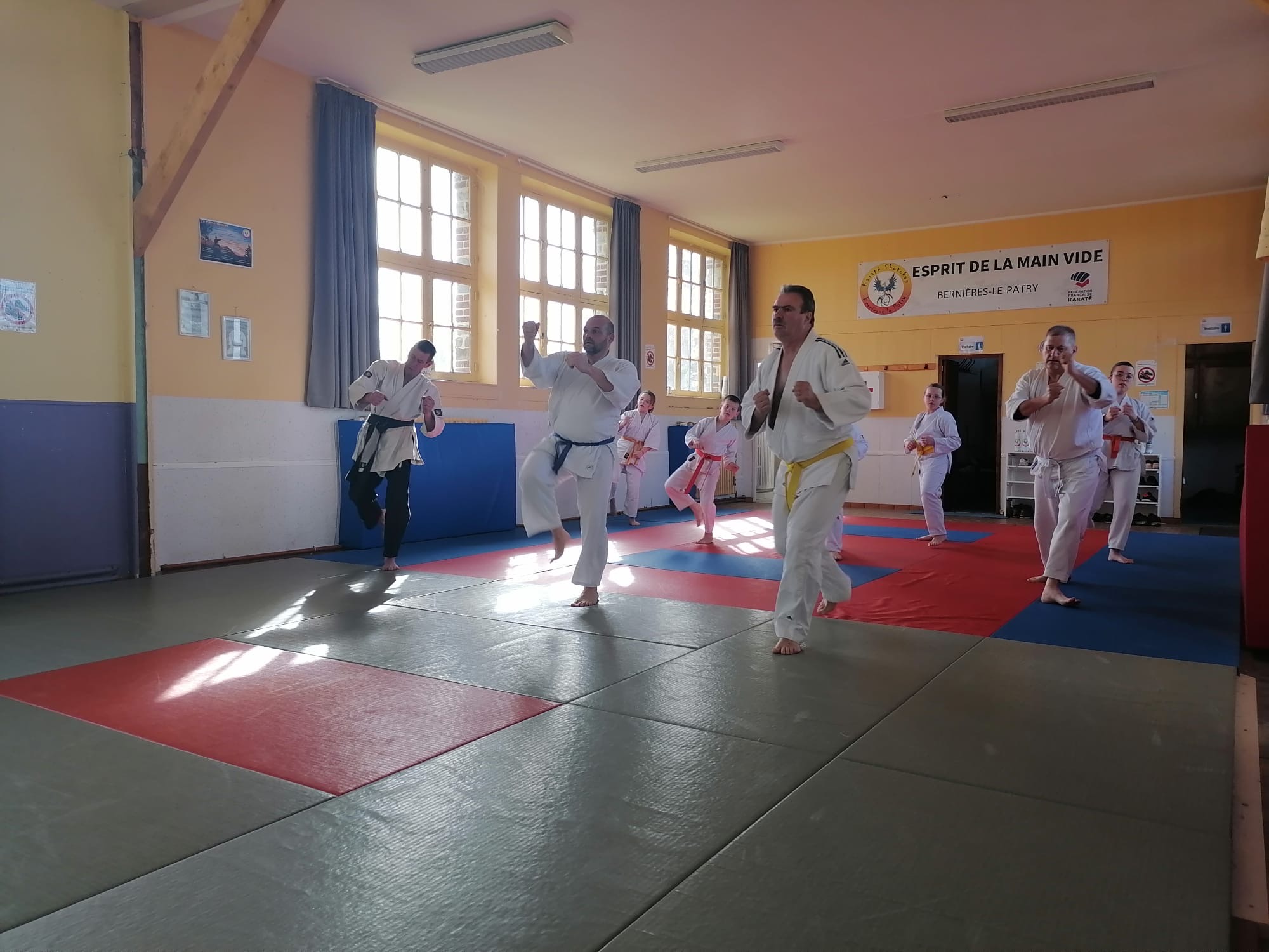 Basse Normandie karaté club de karaté esprit de la main vide condé sur noireau condé en normandie Valdallière Vassy Karaté Shotokan