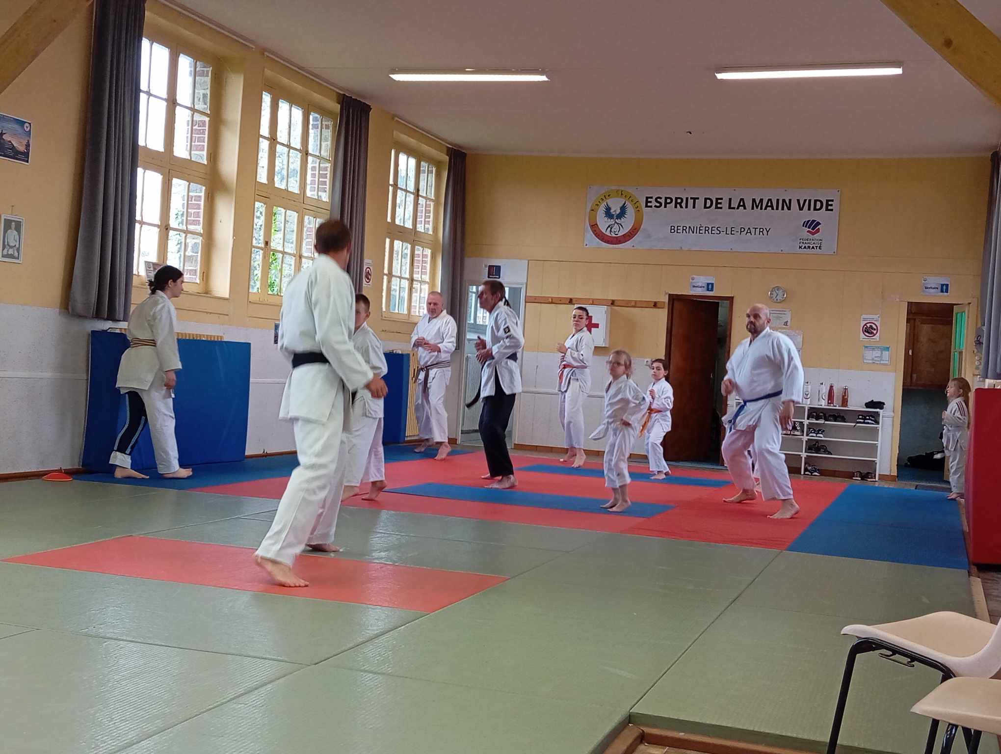 Basse Normandie karaté club de karaté esprit de la main vide condé sur noireau condé en normandie Valdallière Vassy Karaté Shotokan