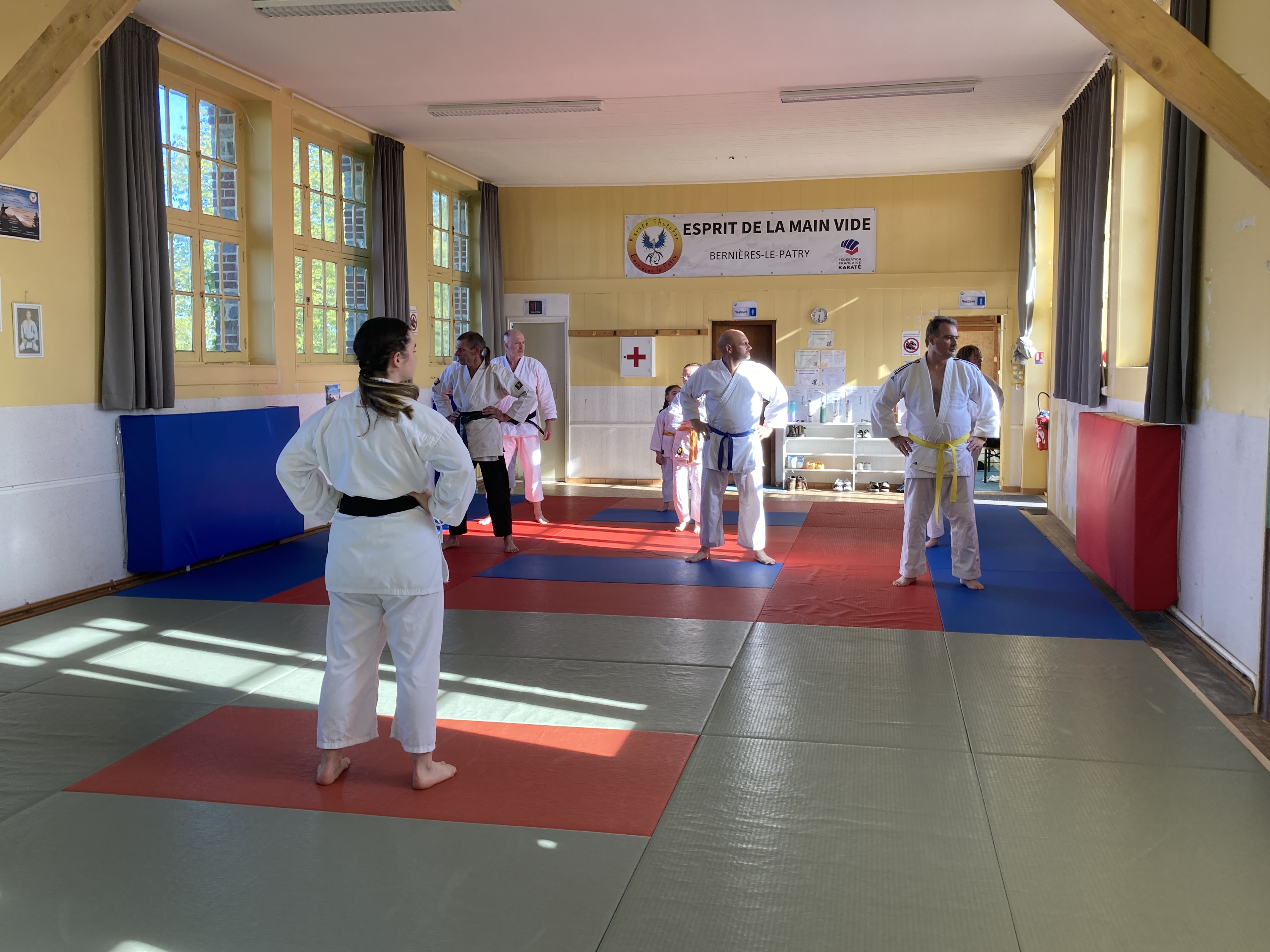 Basse Normandie karaté club de karaté esprit de la main vide condé sur noireau condé en normandie Valdallière Vassy Karaté Shotokan