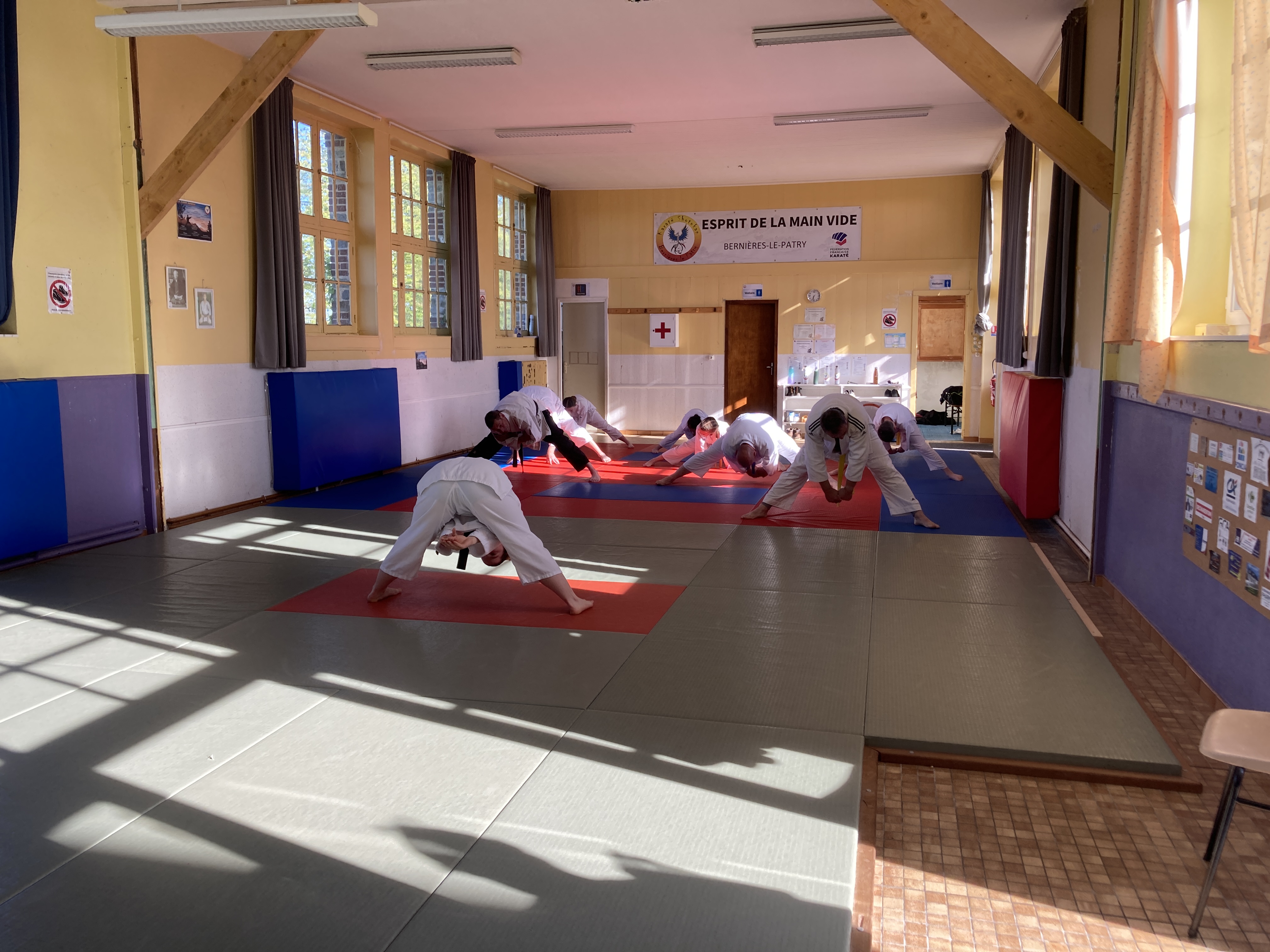 Basse Normandie karaté club de karaté esprit de la main vide condé sur noireau condé en normandie Valdallière Vassy Karaté Shotokan