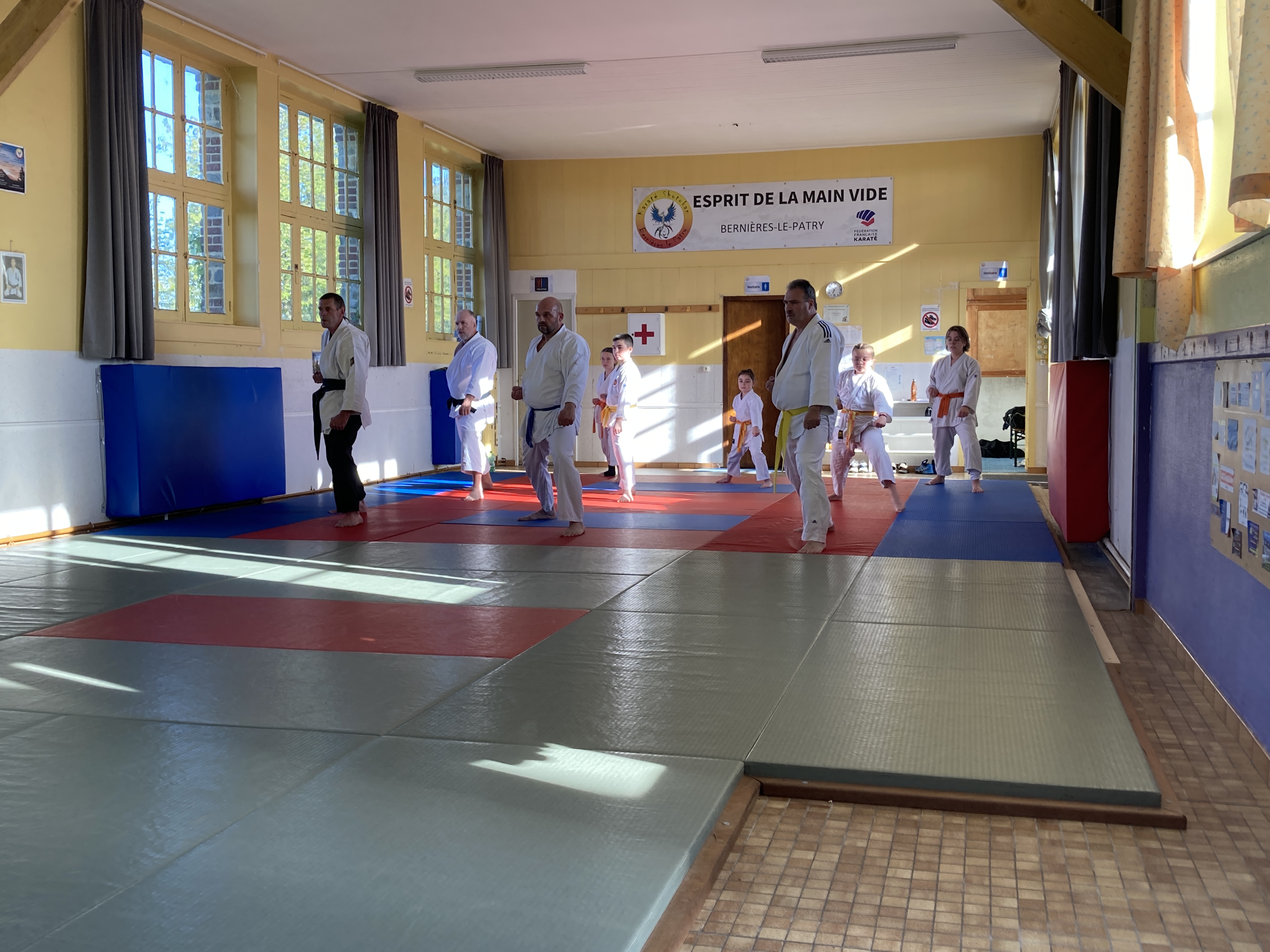 Basse Normandie karaté club de karaté esprit de la main vide condé sur noireau condé en normandie Valdallière Vassy Karaté Shotokan