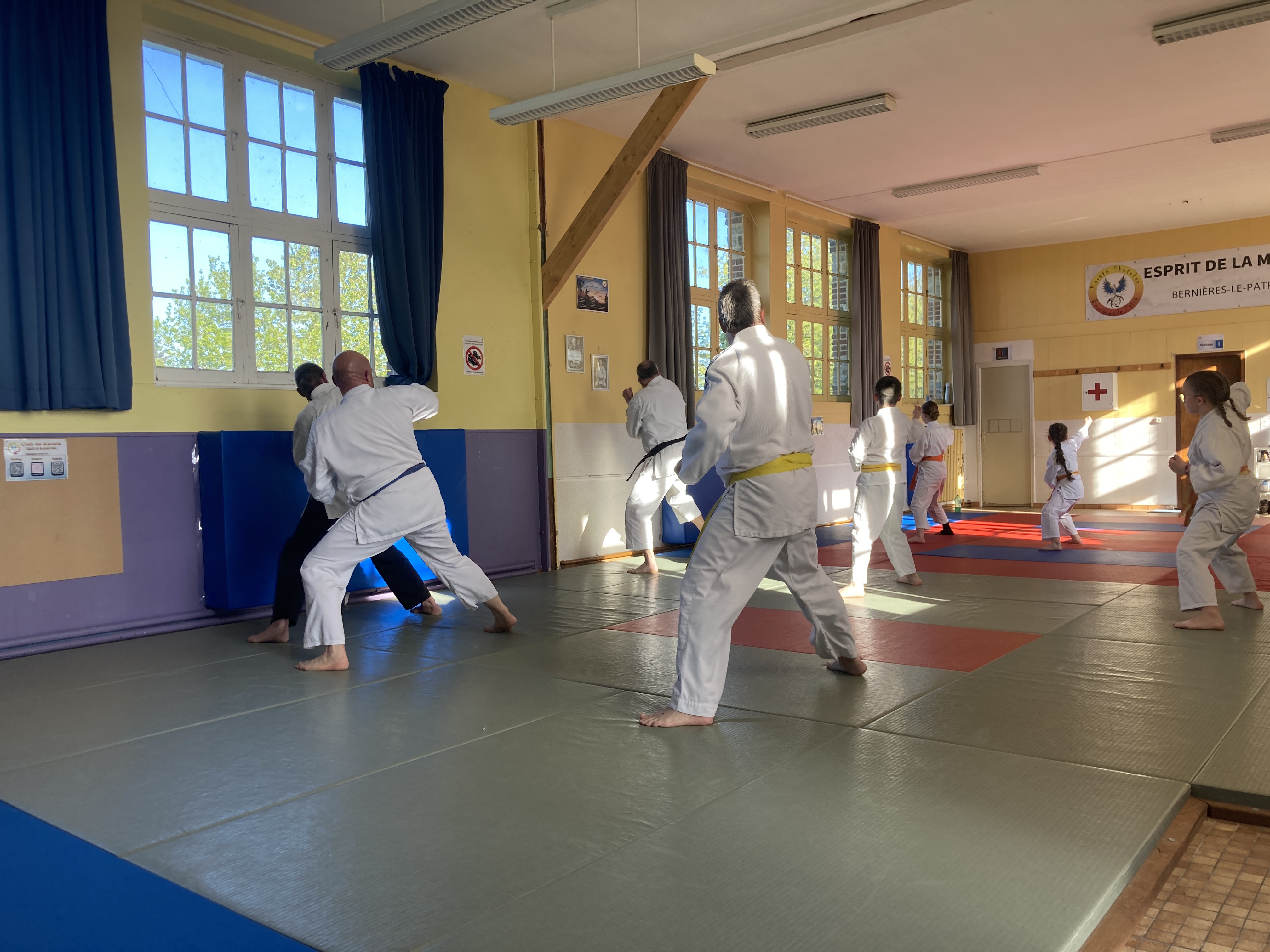 Basse Normandie karaté club de karaté esprit de la main vide condé sur noireau condé en normandie Valdallière Vassy Karaté Shotokan