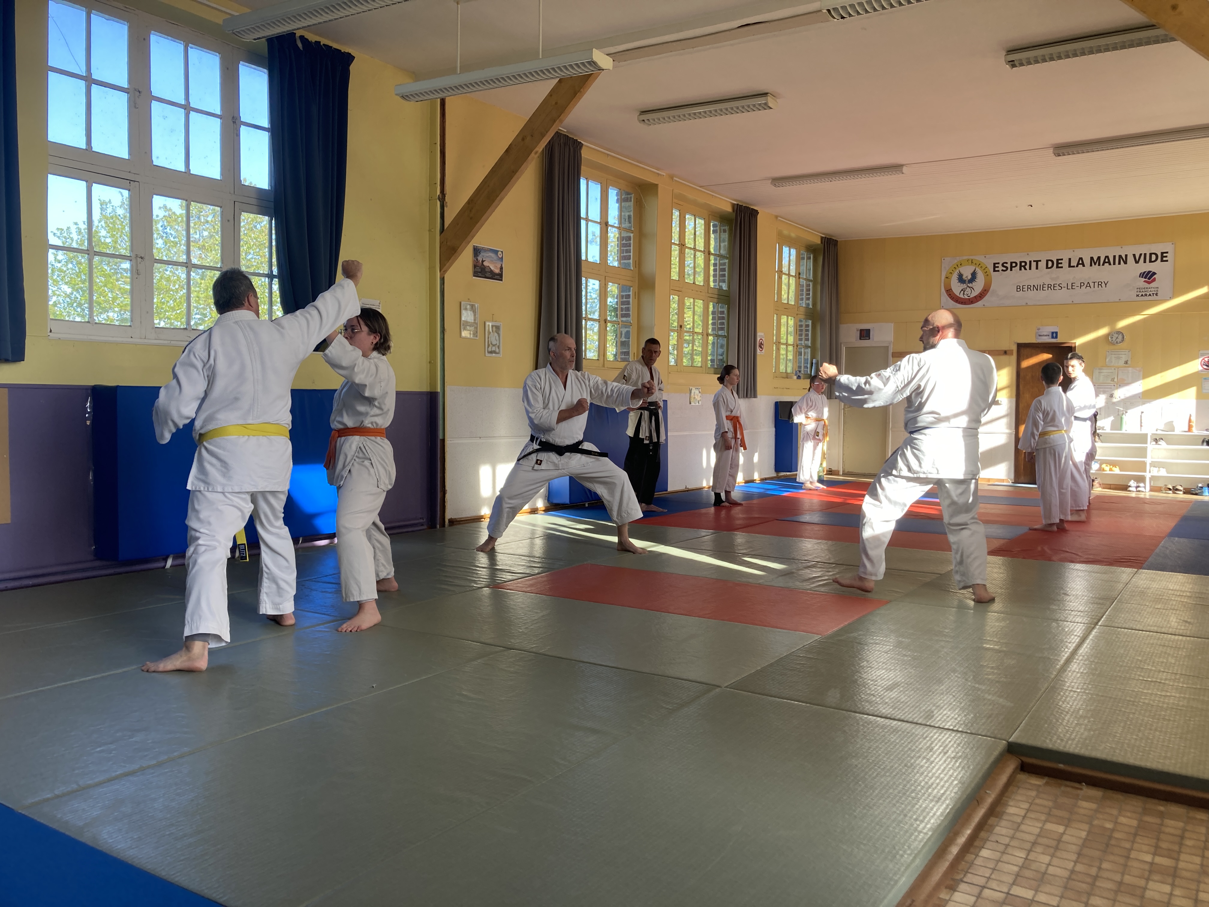 Basse Normandie karaté club de karaté esprit de la main vide condé sur noireau condé en normandie Valdallière Vassy Karaté Shotokan