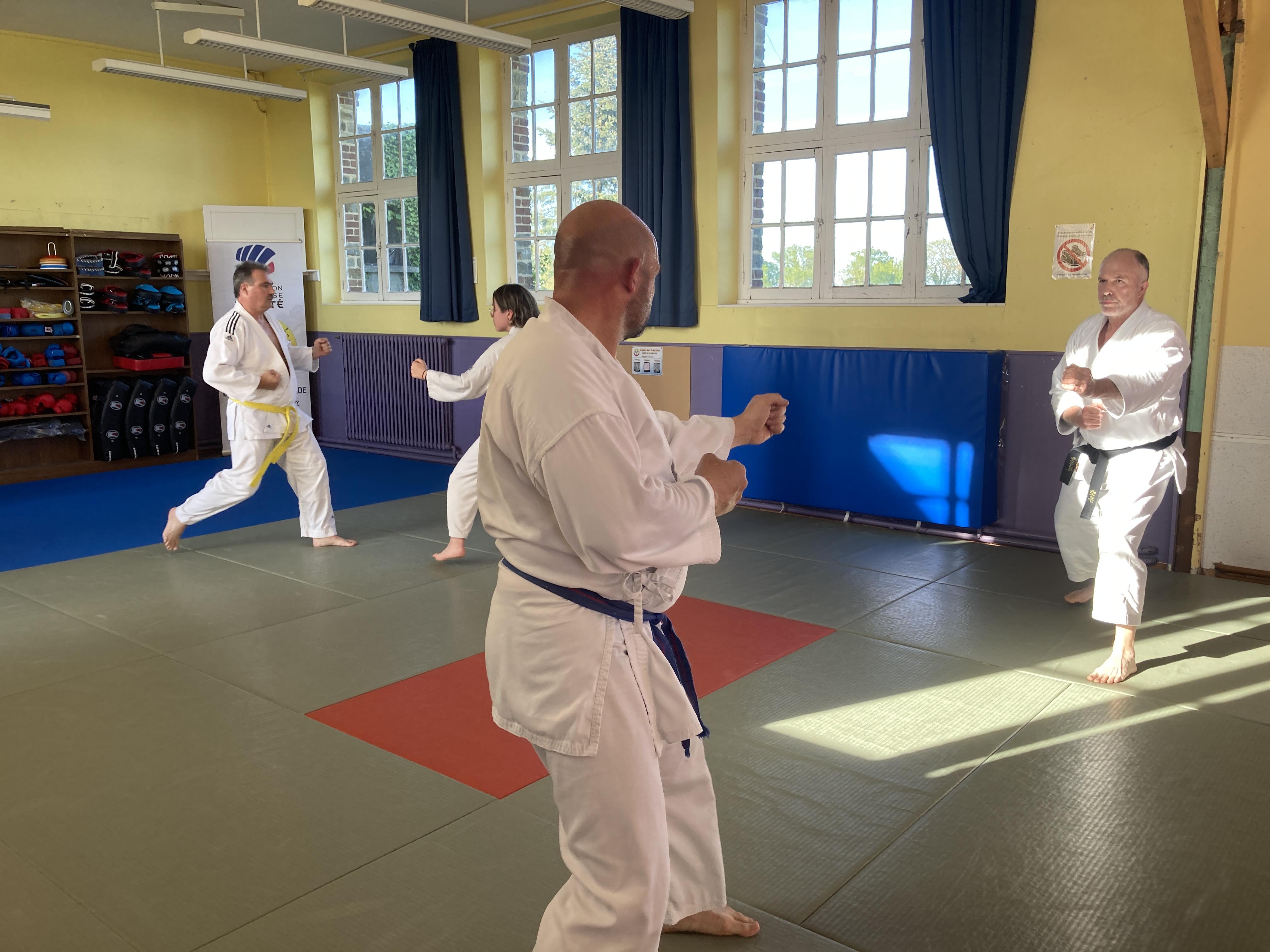 Basse Normandie karaté club de karaté esprit de la main vide condé sur noireau condé en normandie Valdallière Vassy Karaté Shotokan