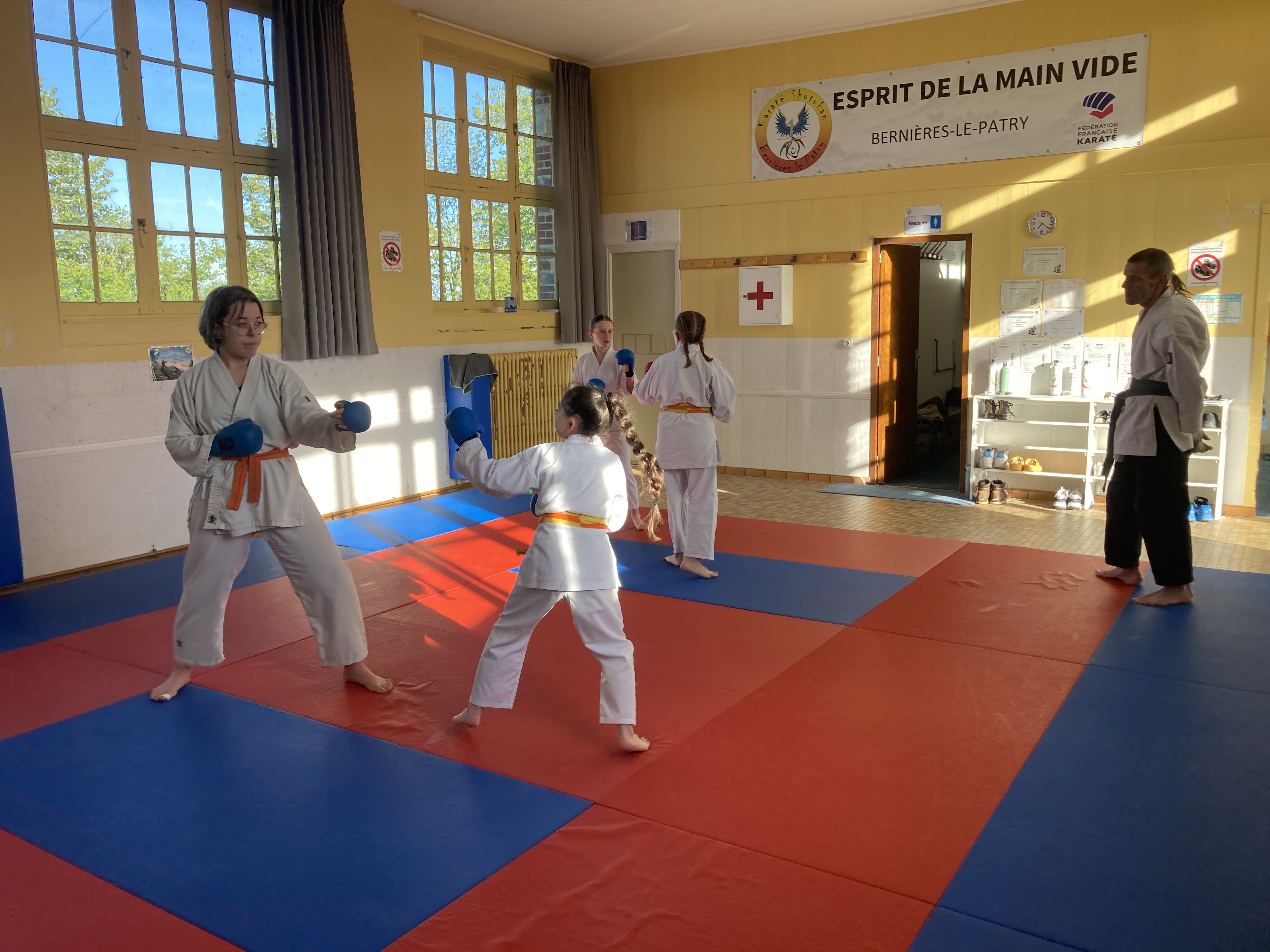 Basse Normandie karaté club de karaté esprit de la main vide condé sur noireau condé en normandie Valdallière Vassy Karaté Shotokan