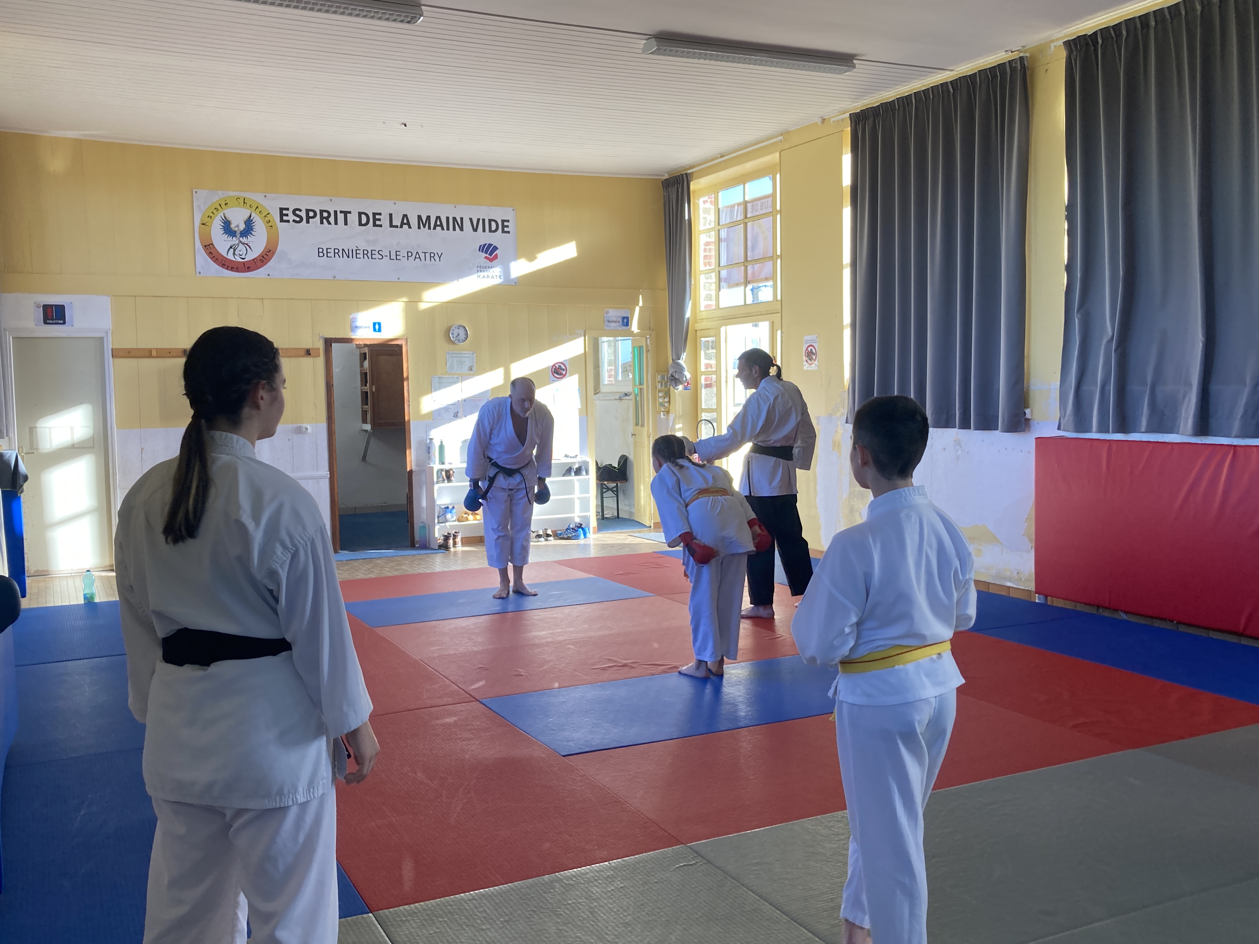 Basse Normandie karaté club de karaté esprit de la main vide condé sur noireau condé en normandie Valdallière Vassy Karaté Shotokan