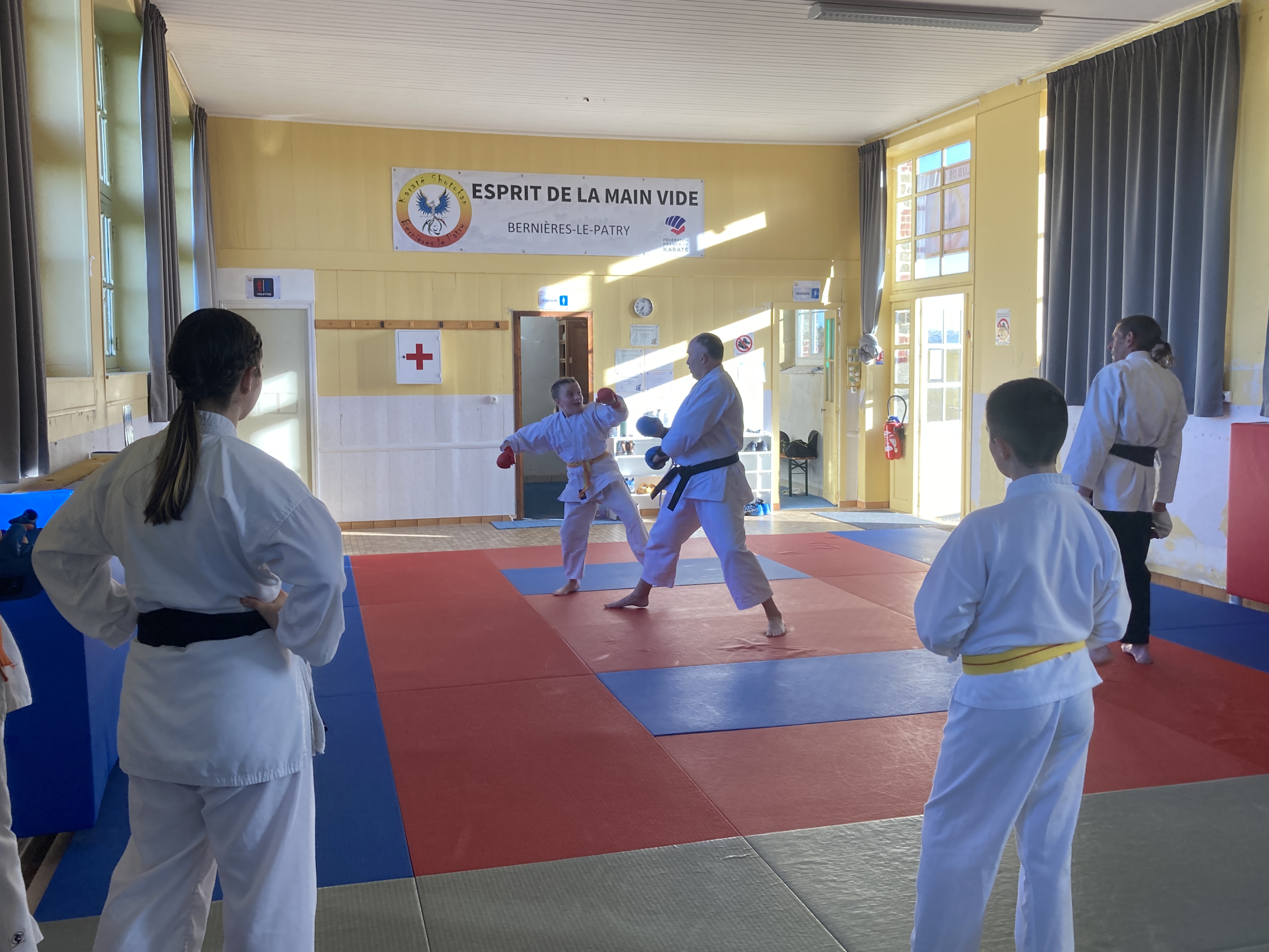 Basse Normandie karaté club de karaté esprit de la main vide condé sur noireau condé en normandie Valdallière Vassy Karaté Shotokan