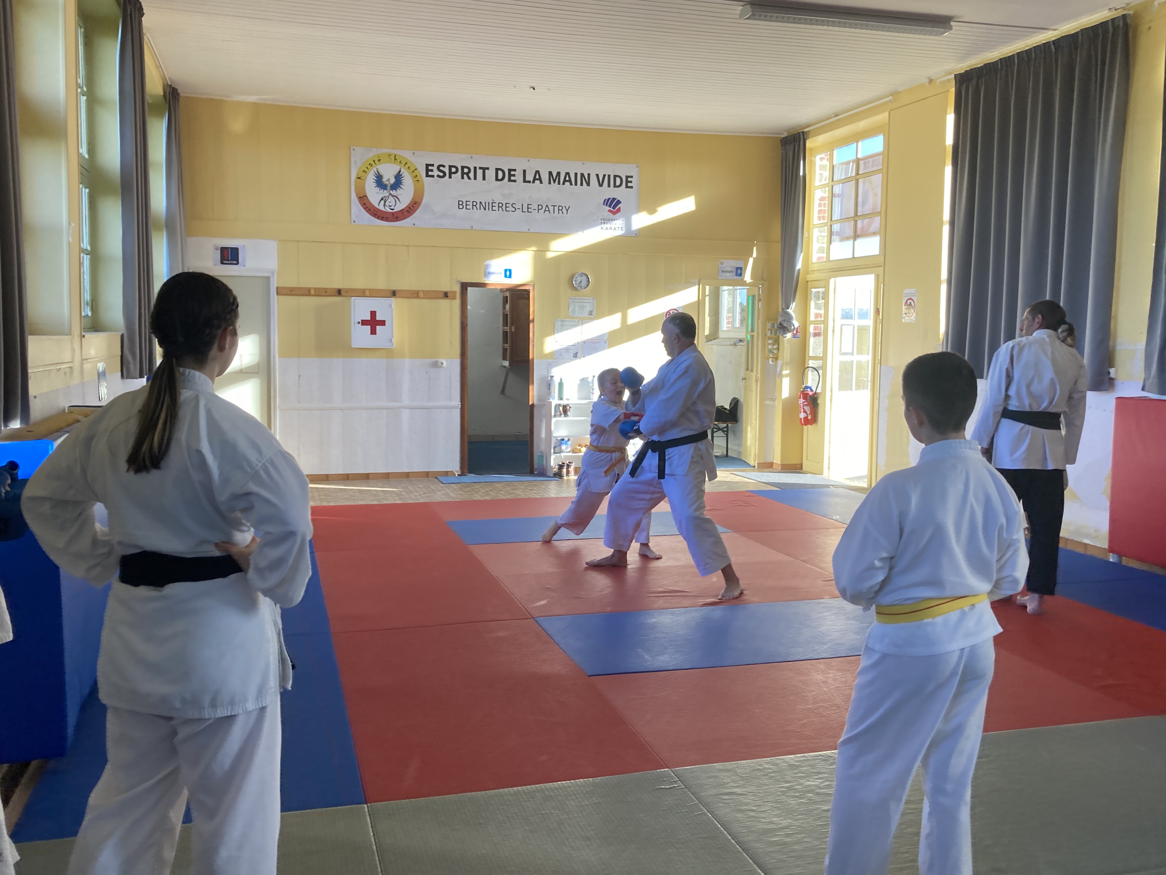 Basse Normandie karaté club de karaté esprit de la main vide condé sur noireau condé en normandie Valdallière Vassy Karaté Shotokan