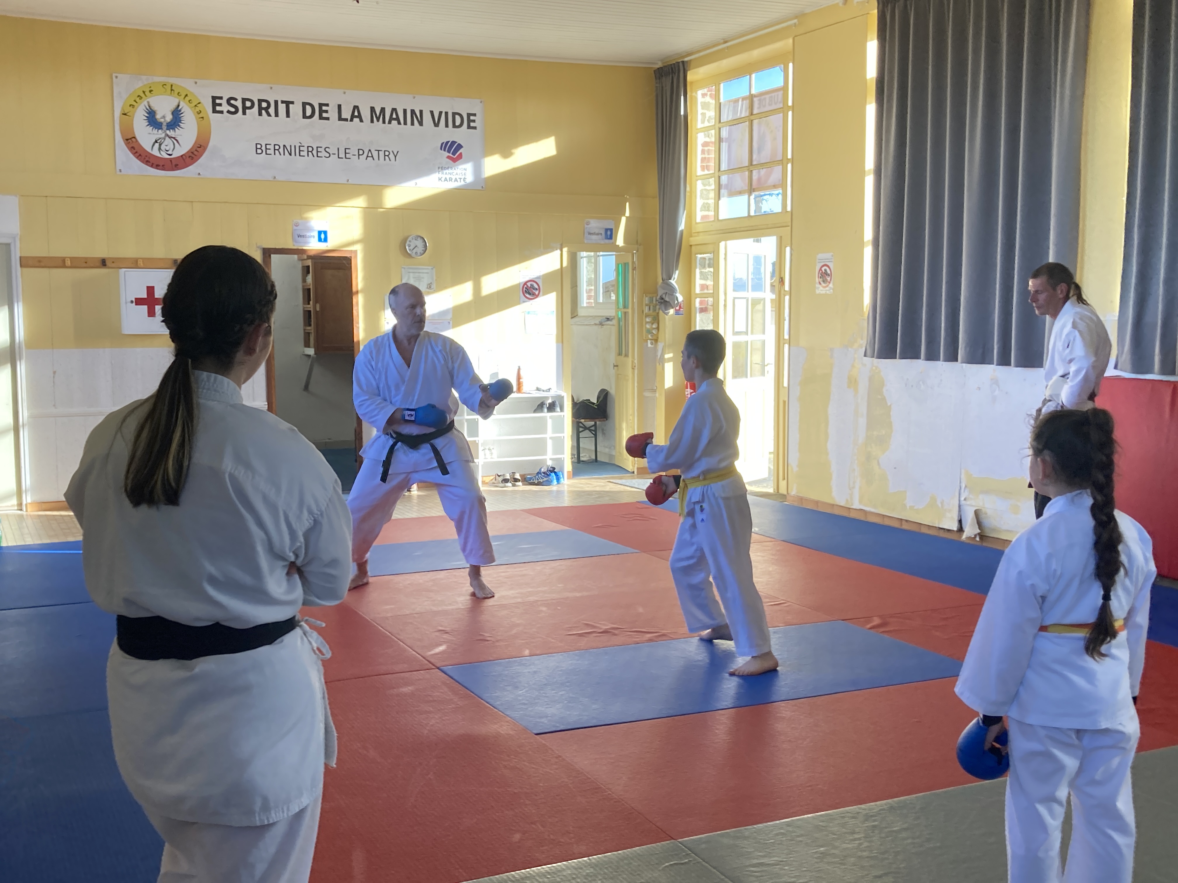 Basse Normandie karaté club de karaté esprit de la main vide condé sur noireau condé en normandie Valdallière Vassy Karaté Shotokan