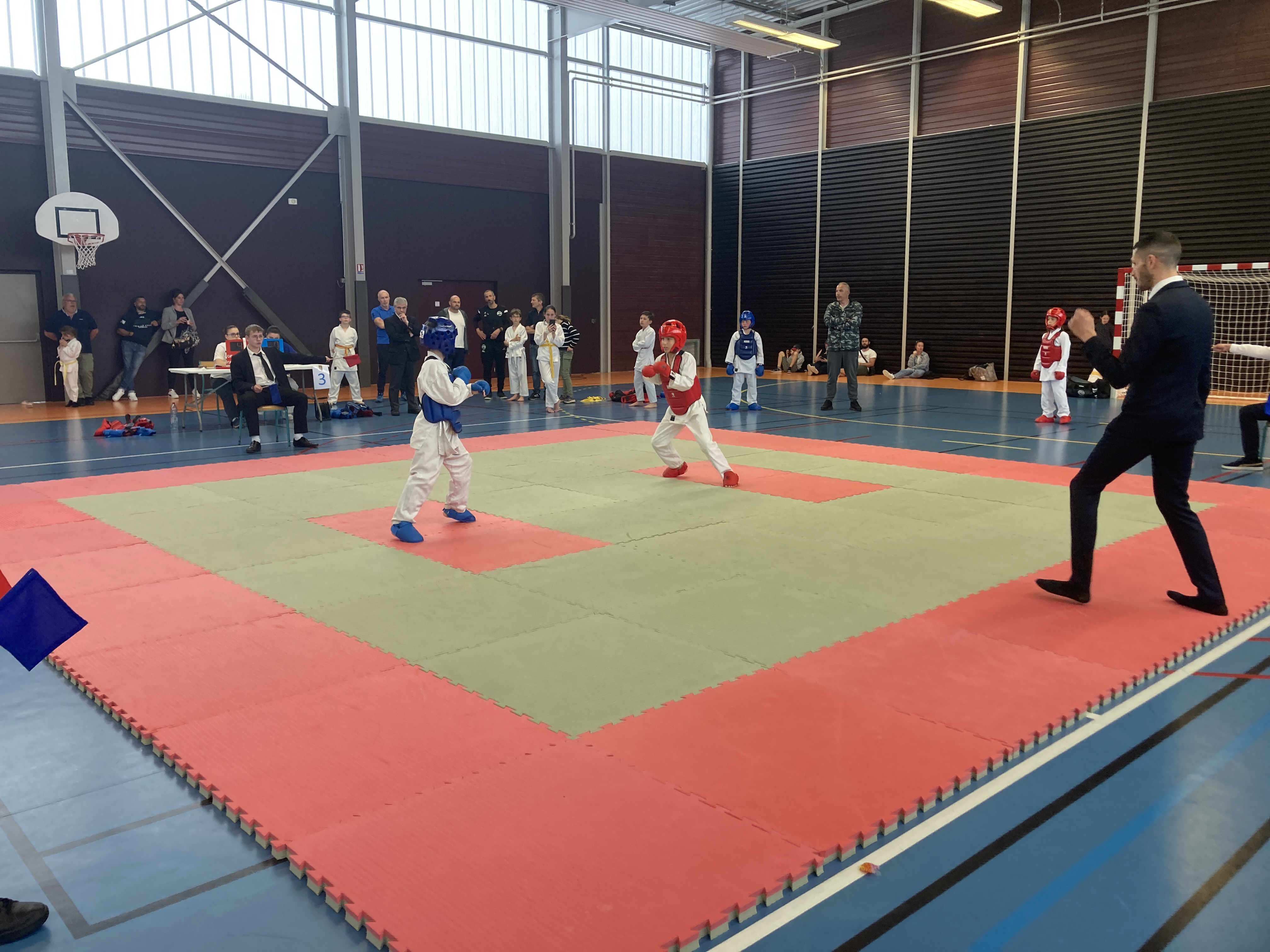 Basse Normandie karaté club de karaté esprit de la main vide condé sur noireau condé en normandie Valdallière Vassy Karaté Shotokan