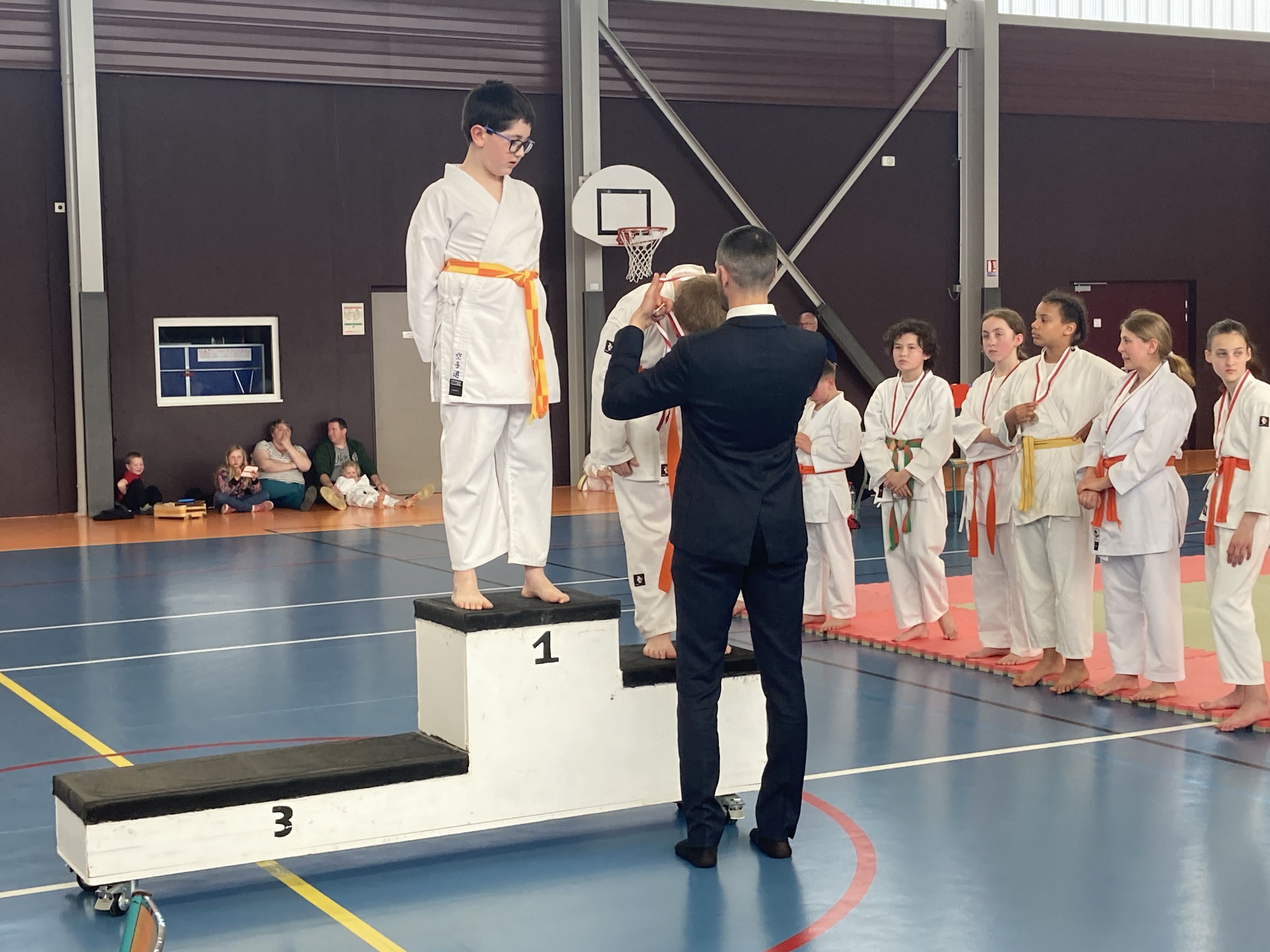 Basse Normandie karaté club de karaté esprit de la main vide condé sur noireau condé en normandie Valdallière Vassy Karaté Shotokan