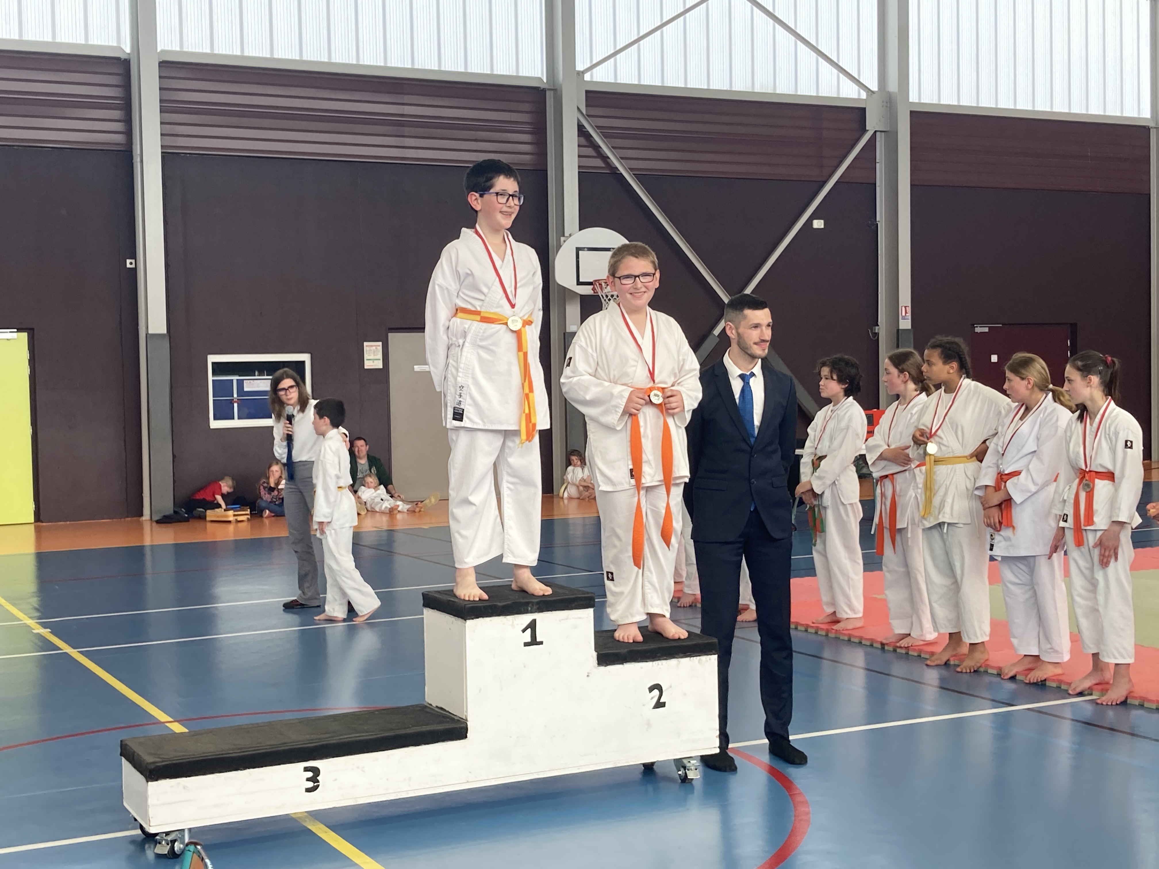 Basse Normandie karaté club de karaté esprit de la main vide condé sur noireau condé en normandie Valdallière Vassy Karaté Shotokan