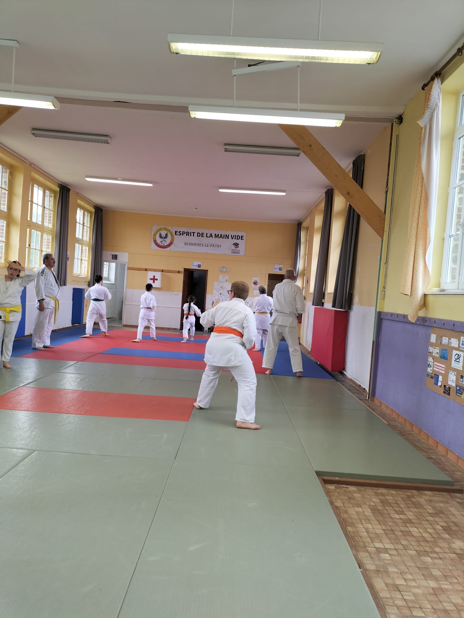 Basse Normandie karaté club de karaté esprit de la main vide condé sur noireau condé en normandie Valdallière Vassy Karaté Shotokan