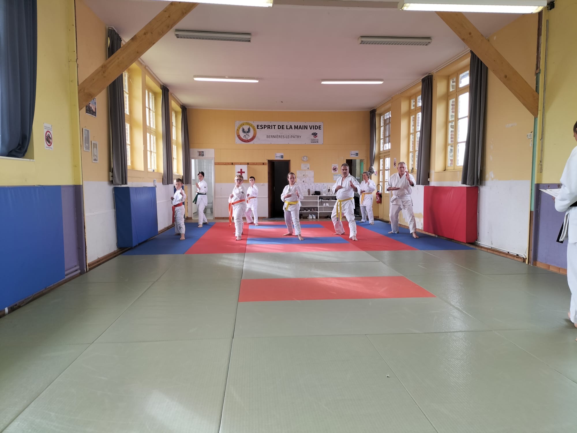 Basse Normandie karaté club de karaté esprit de la main vide condé sur noireau condé en normandie Valdallière Vassy Karaté Shotokan