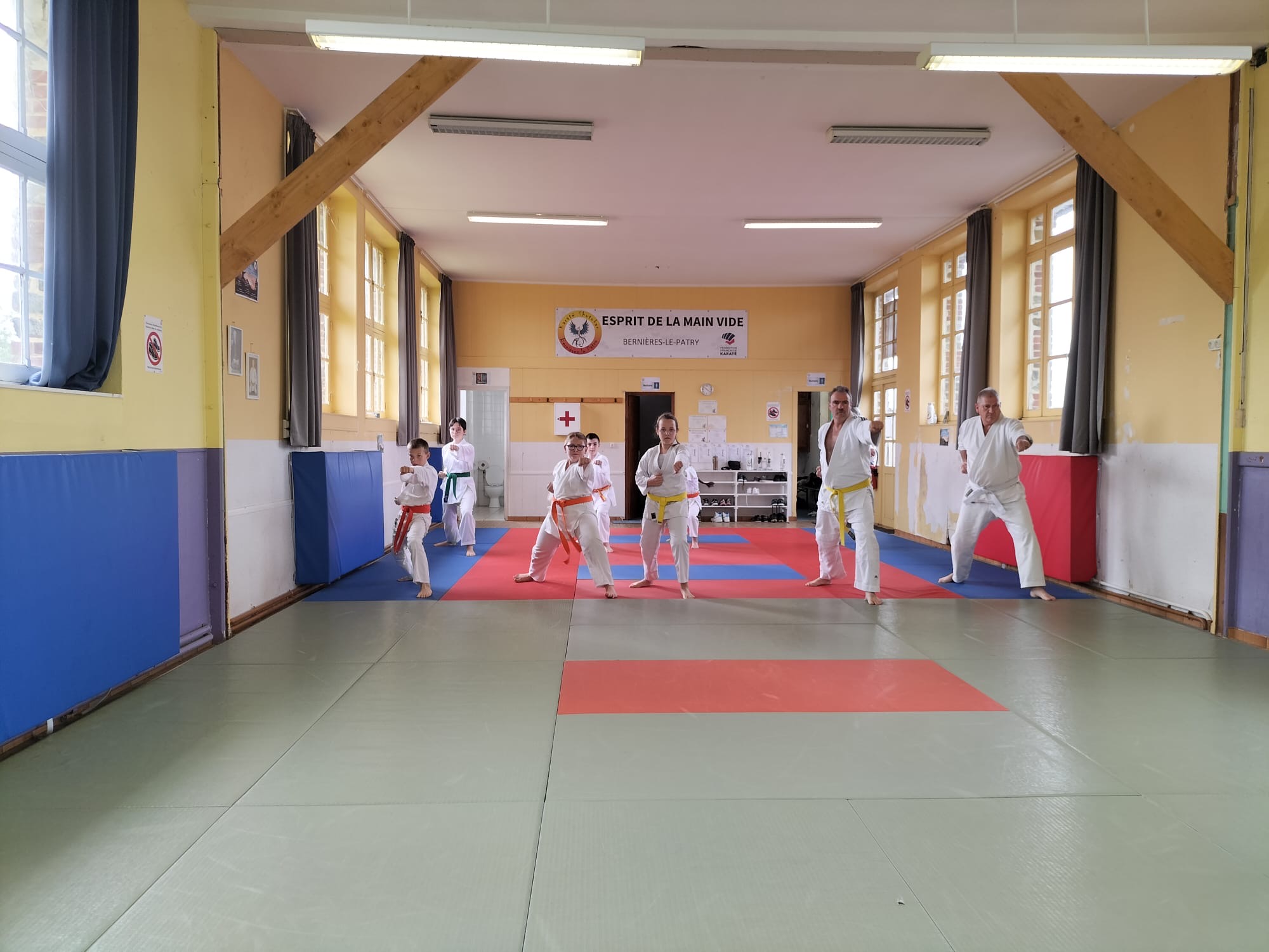 Basse Normandie karaté club de karaté esprit de la main vide condé sur noireau condé en normandie Valdallière Vassy Karaté Shotokan