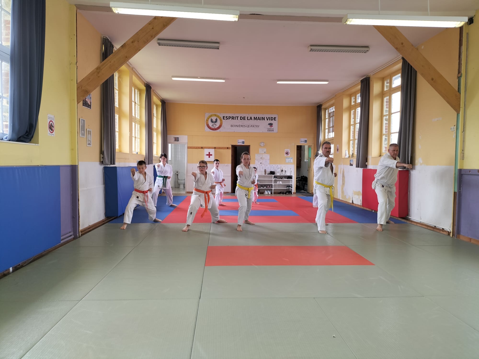 Basse Normandie karaté club de karaté esprit de la main vide condé sur noireau condé en normandie Valdallière Vassy Karaté Shotokan