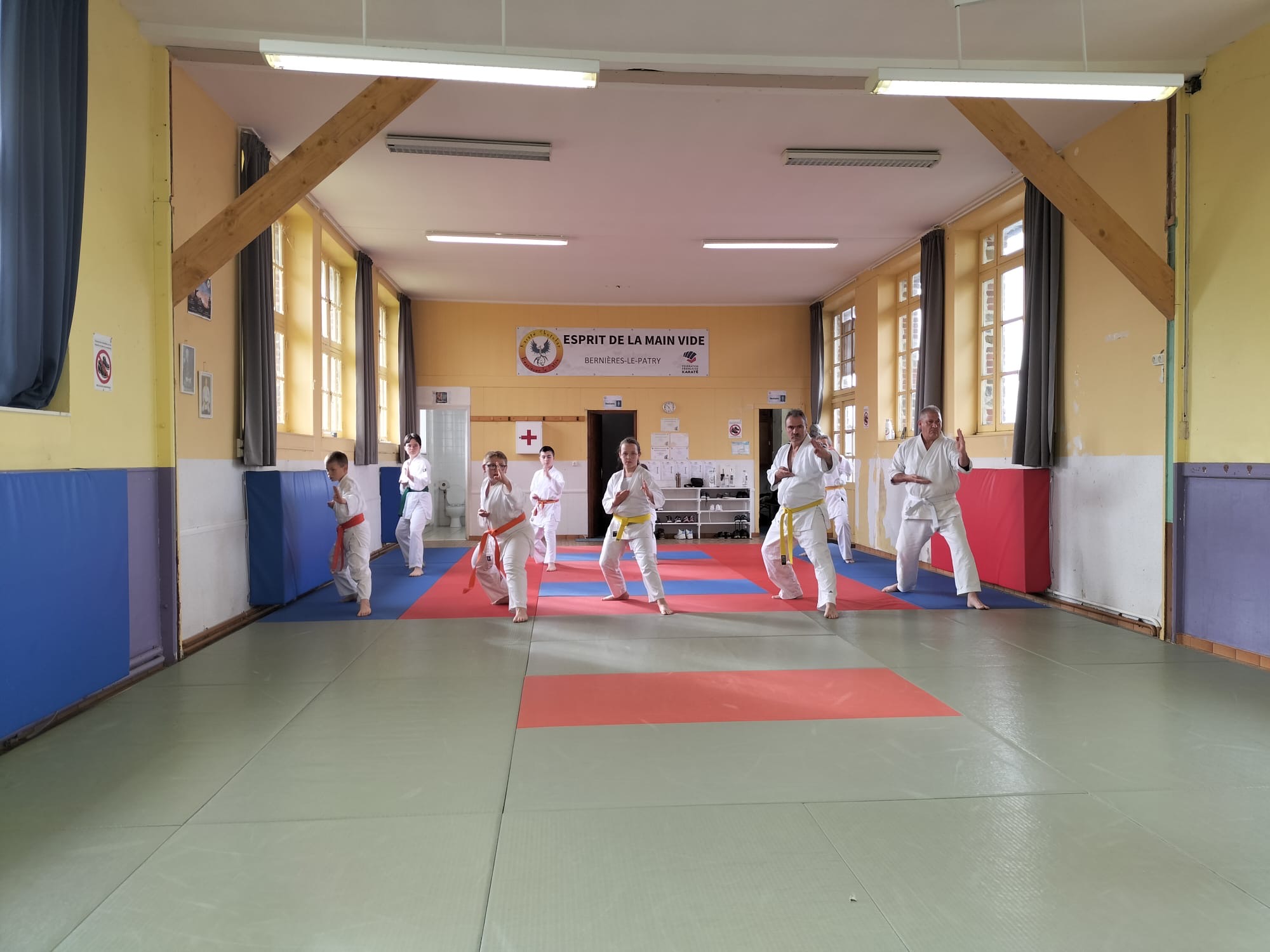 Basse Normandie karaté club de karaté esprit de la main vide condé sur noireau condé en normandie Valdallière Vassy Karaté Shotokan