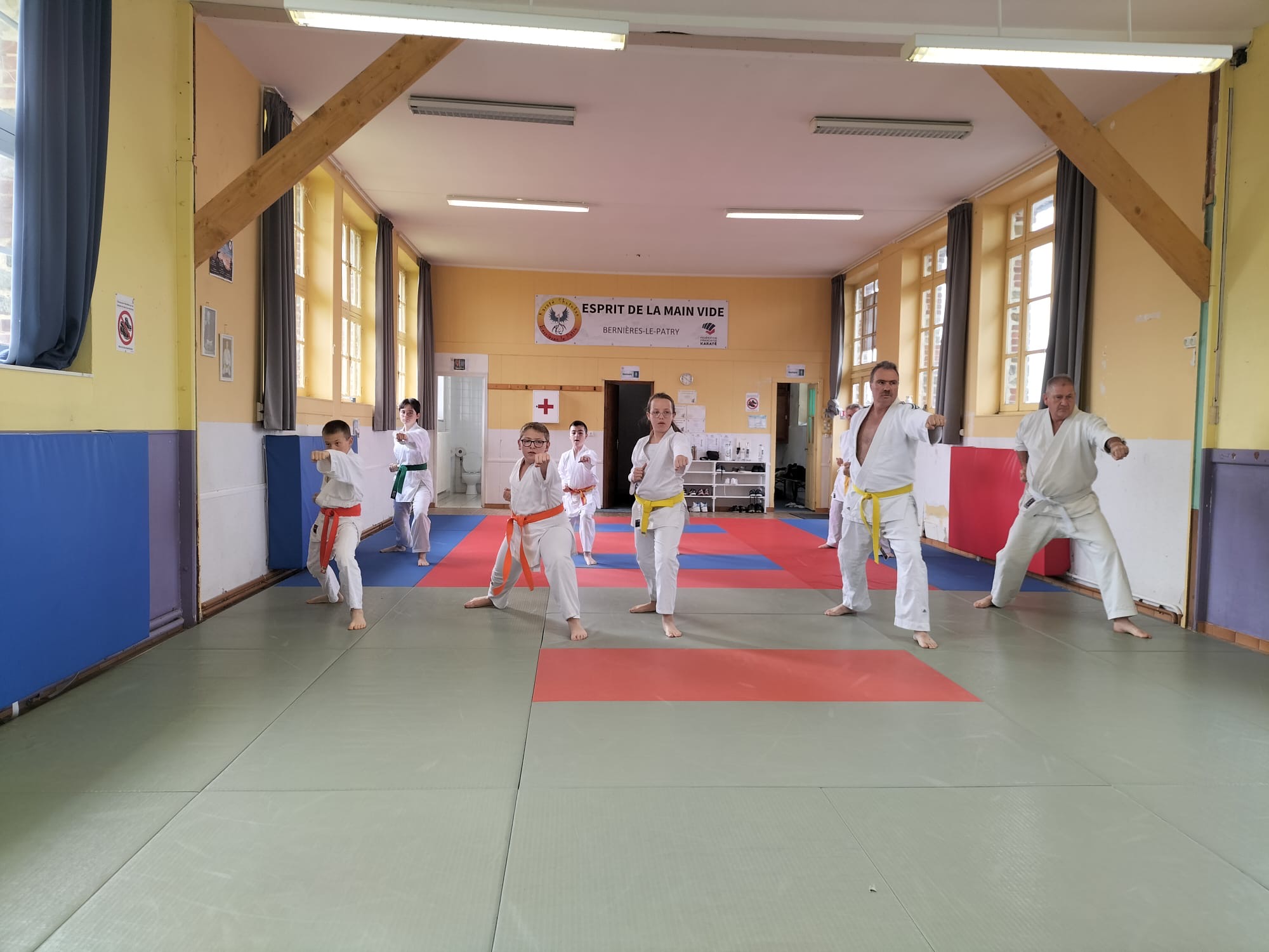 Basse Normandie karaté club de karaté esprit de la main vide condé sur noireau condé en normandie Valdallière Vassy Karaté Shotokan