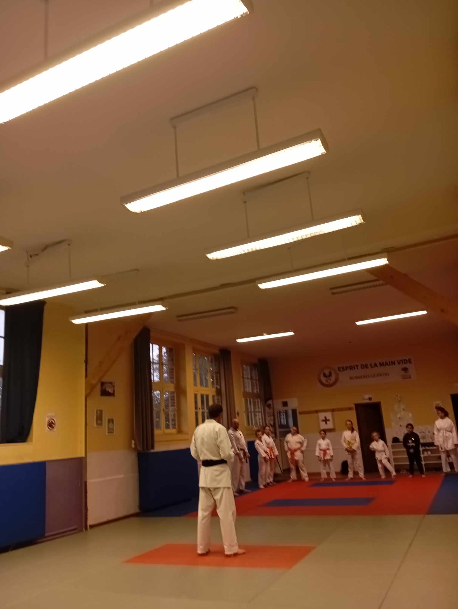 Basse Normandie karaté club de karaté esprit de la main vide condé sur noireau condé en normandie Valdallière Vassy Karaté Shotokan