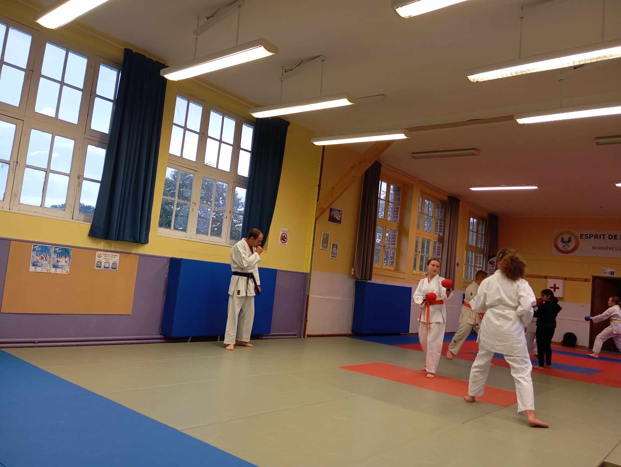 Basse Normandie karaté club de karaté esprit de la main vide condé sur noireau condé en normandie Valdallière Vassy Karaté Shotokan