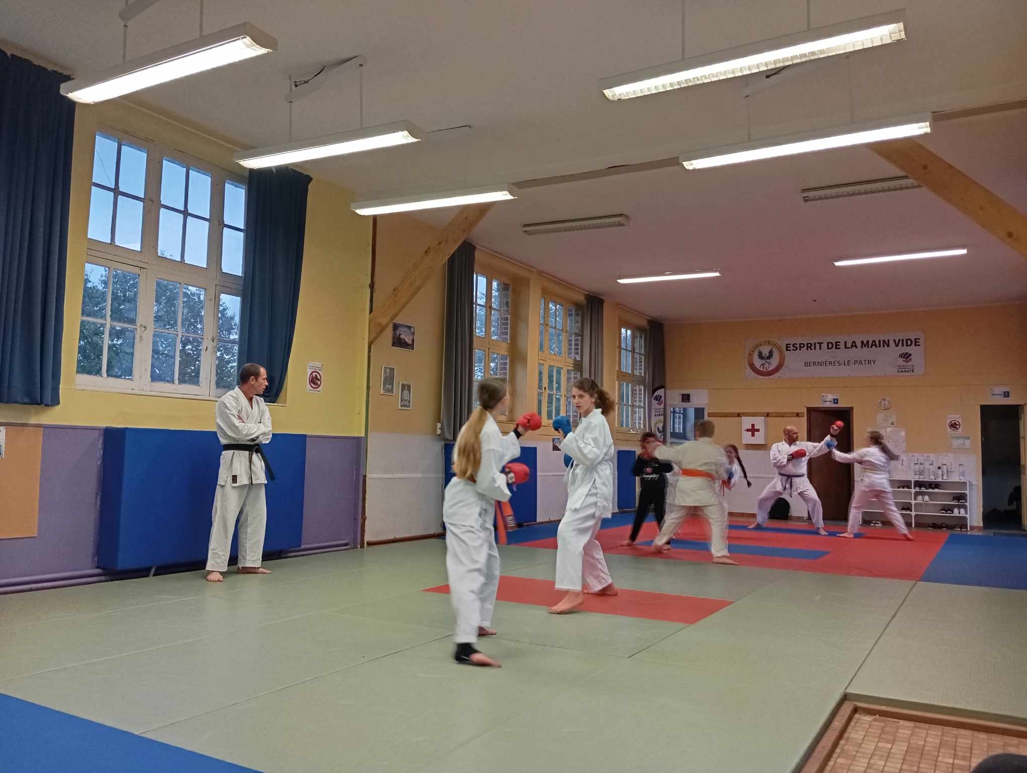 Basse Normandie karaté club de karaté esprit de la main vide condé sur noireau condé en normandie Valdallière Vassy Karaté Shotokan