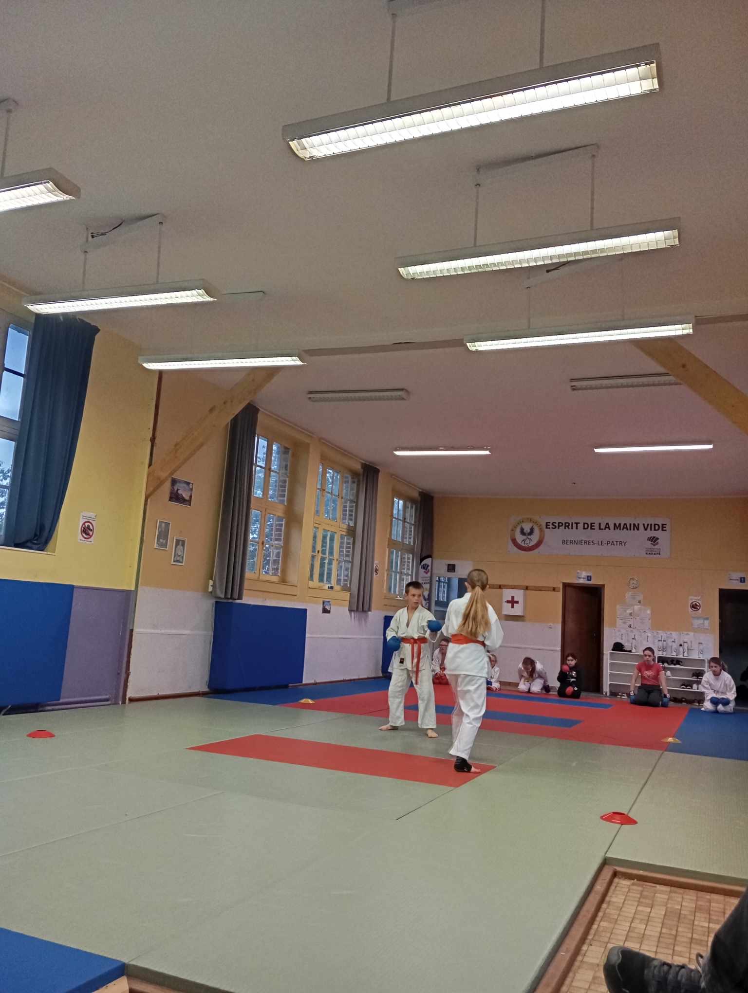 Basse Normandie karaté club de karaté esprit de la main vide condé sur noireau condé en normandie Valdallière Vassy Karaté Shotokan