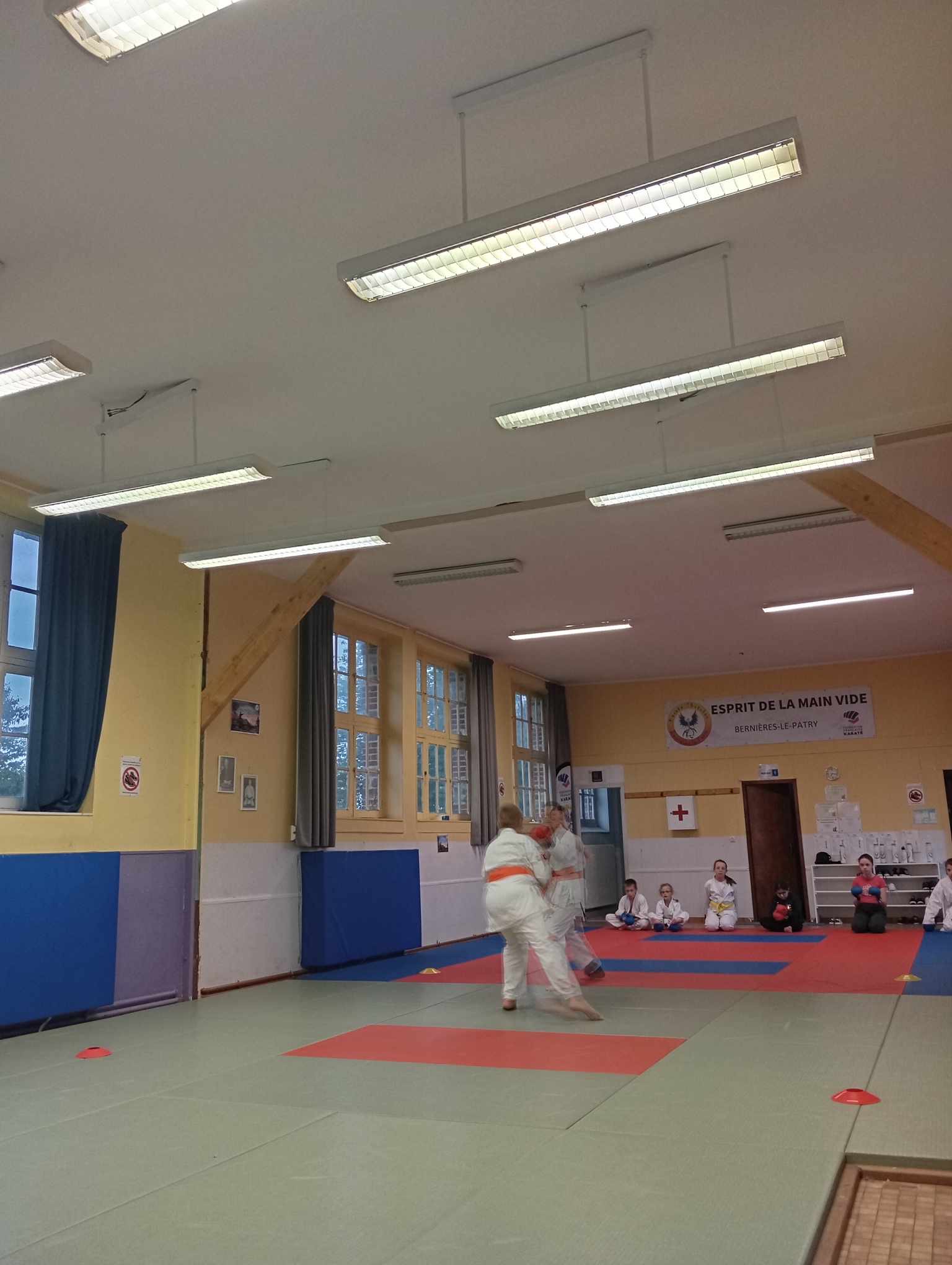 Basse Normandie karaté club de karaté esprit de la main vide condé sur noireau condé en normandie Valdallière Vassy Karaté Shotokan