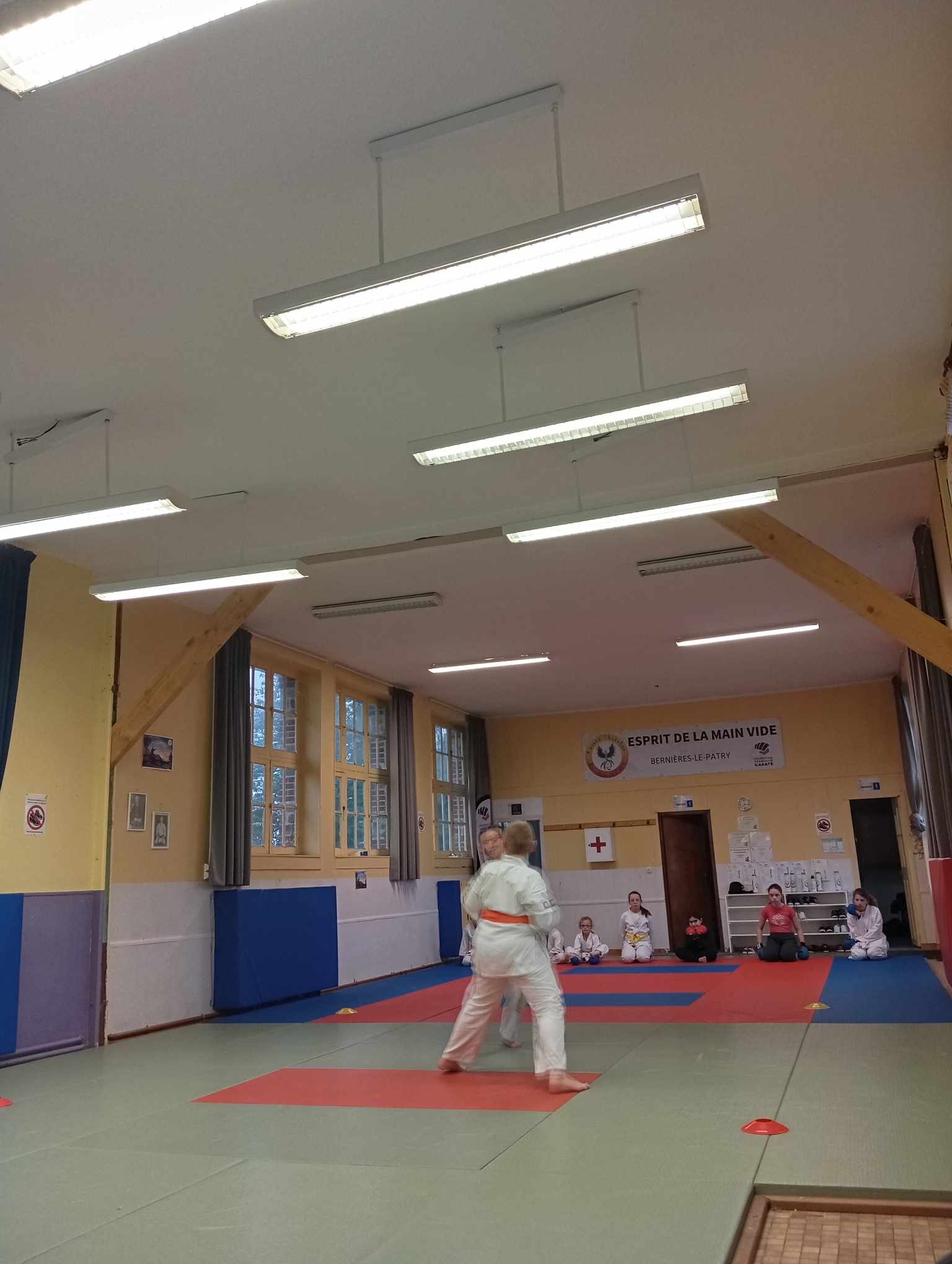 Basse Normandie karaté club de karaté esprit de la main vide condé sur noireau condé en normandie Valdallière Vassy Karaté Shotokan