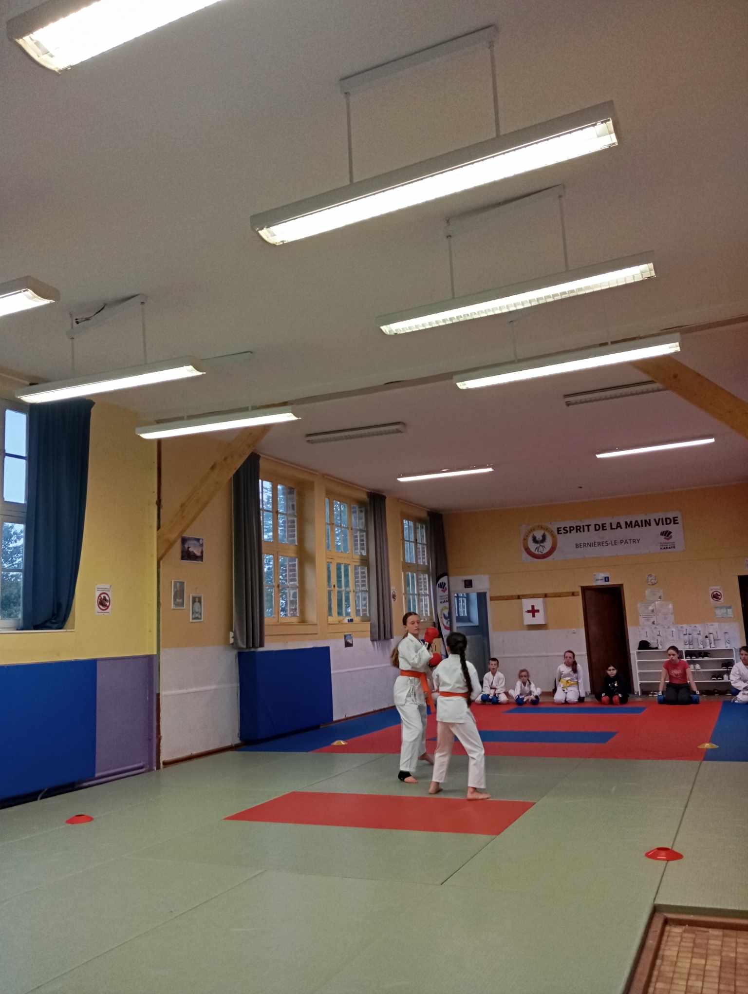 Basse Normandie karaté club de karaté esprit de la main vide condé sur noireau condé en normandie Valdallière Vassy Karaté Shotokan