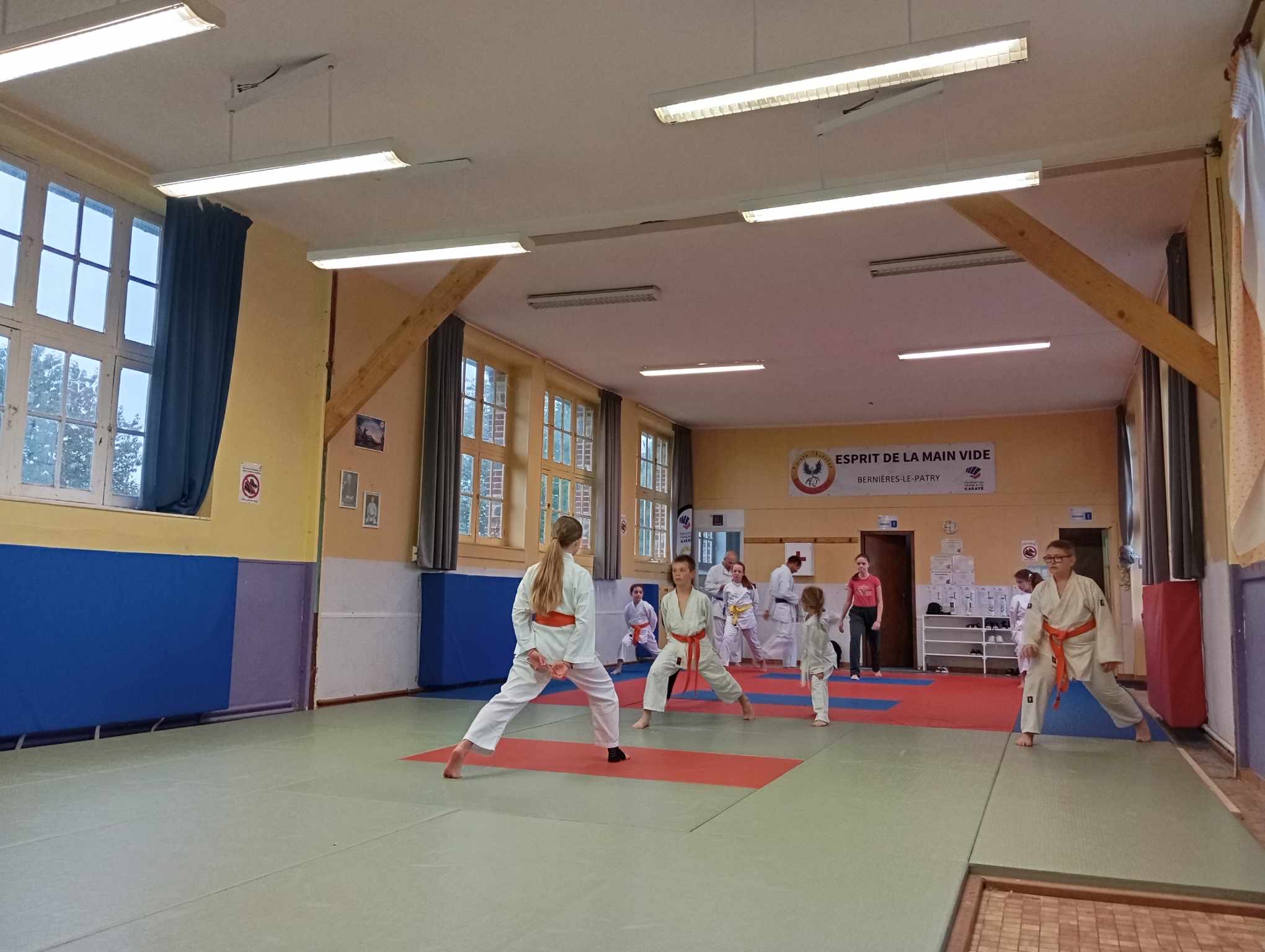 Basse Normandie karaté club de karaté esprit de la main vide condé sur noireau condé en normandie Valdallière Vassy Karaté Shotokan