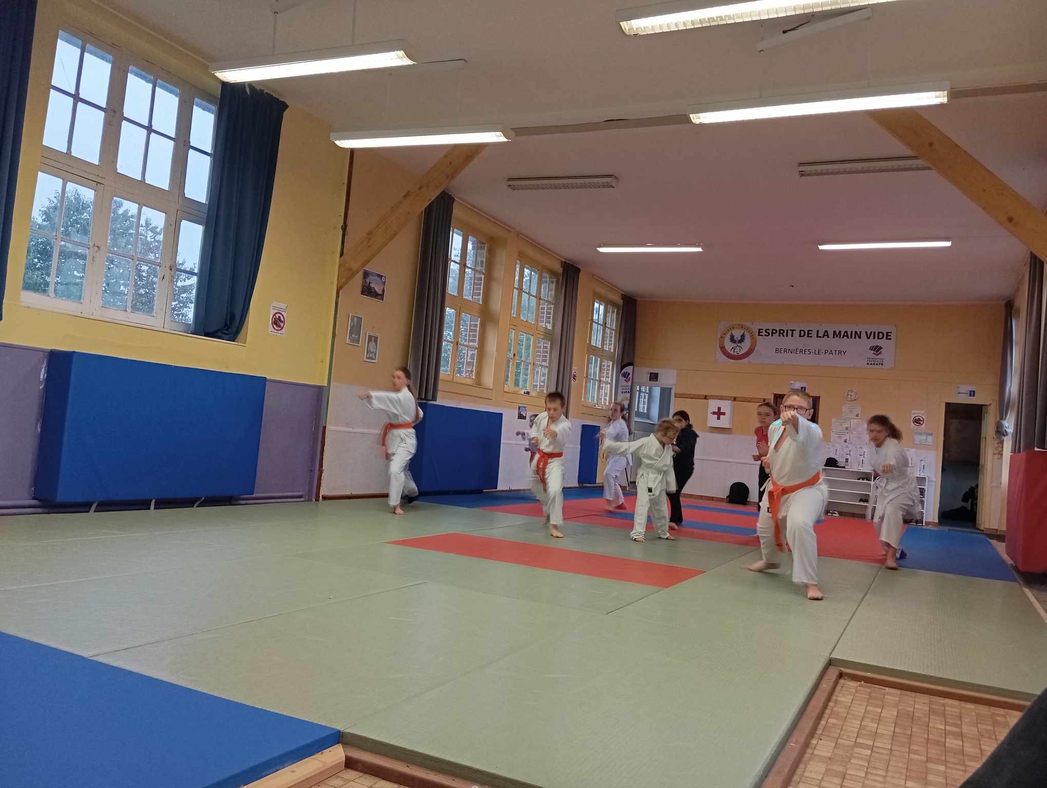 Basse Normandie karaté club de karaté esprit de la main vide condé sur noireau condé en normandie Valdallière Vassy Karaté Shotokan