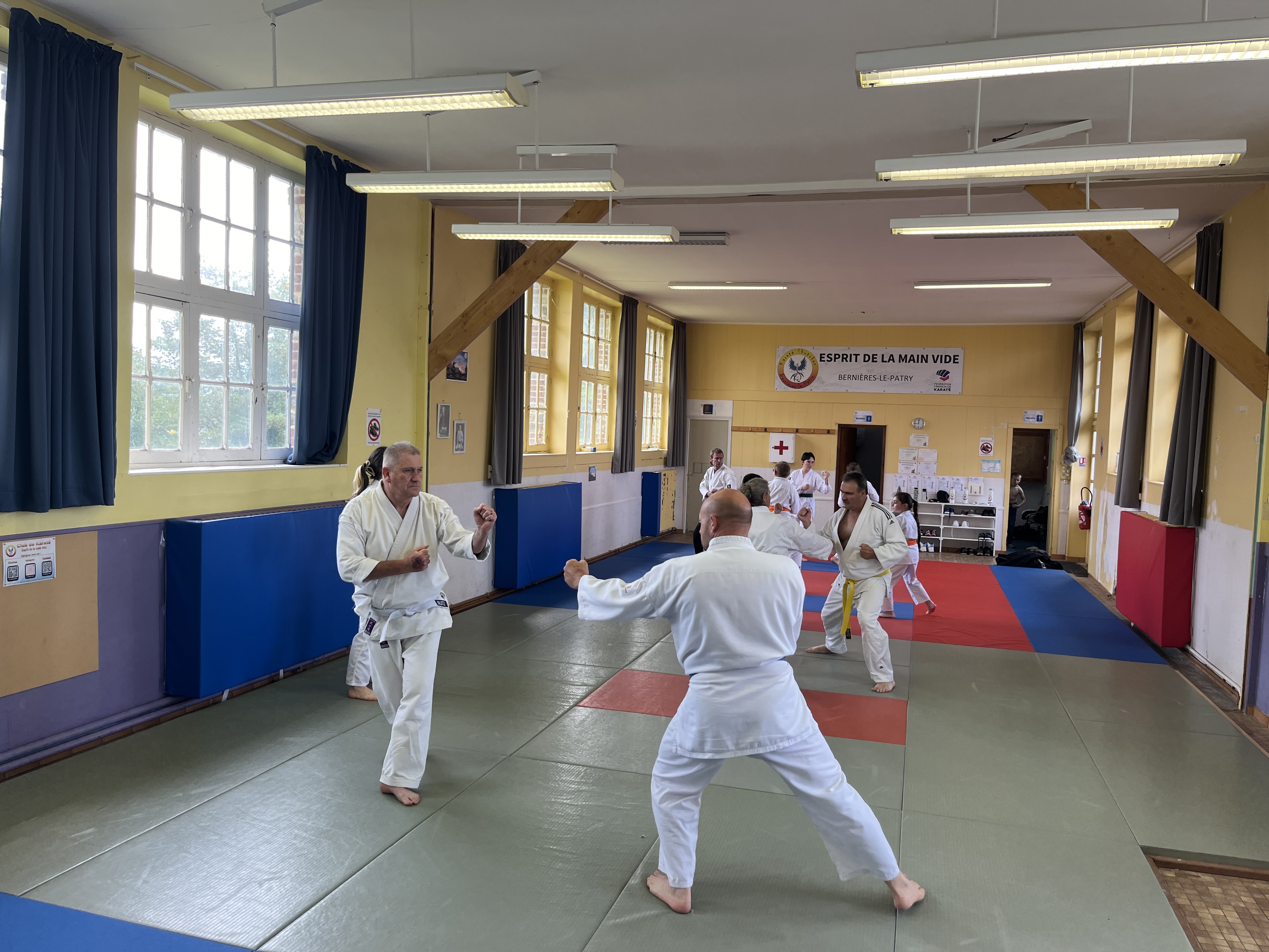 Basse Normandie karaté club de karaté esprit de la main vide condé sur noireau condé en normandie Valdallière Vassy Karaté Shotokan