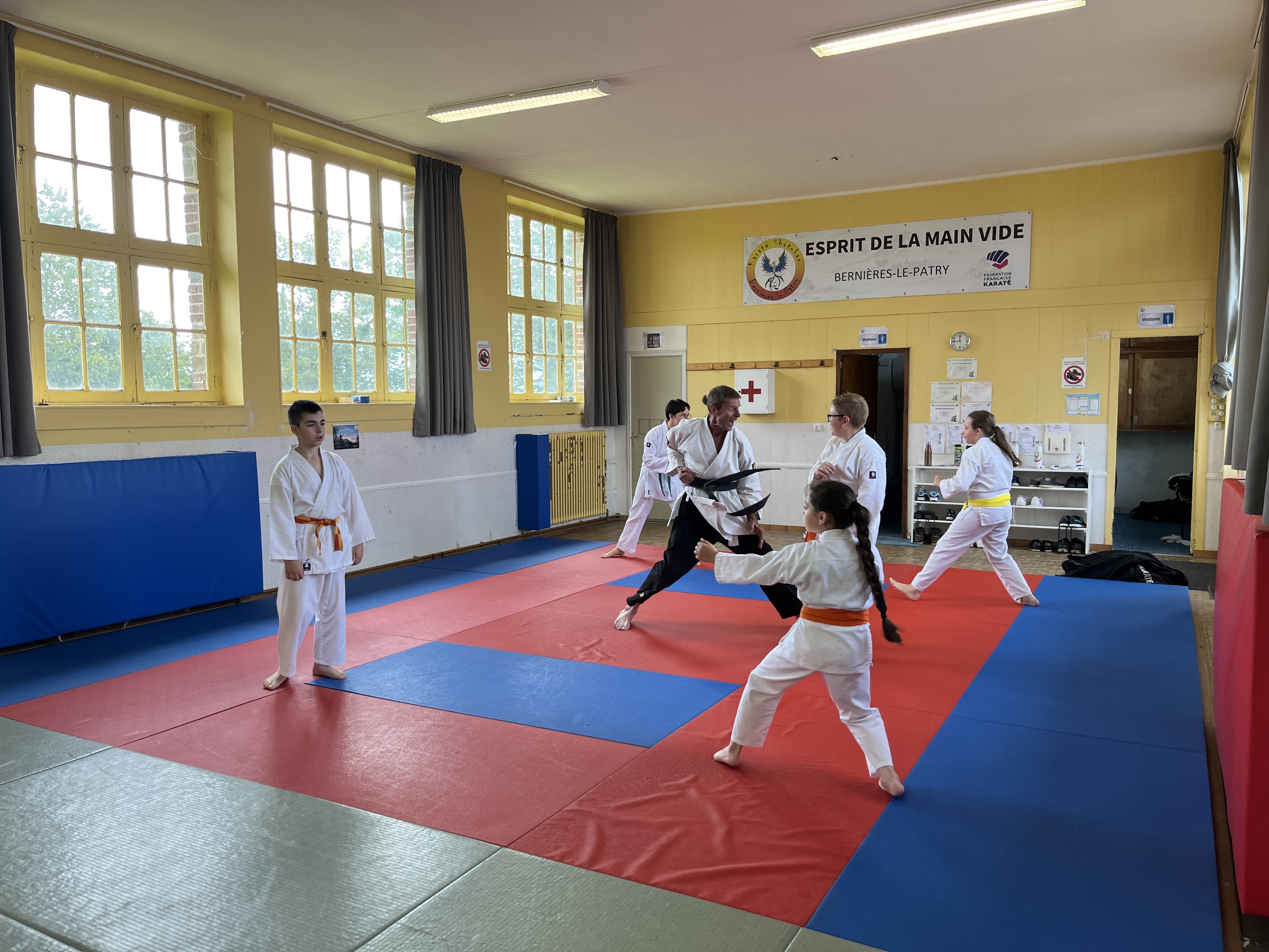 Basse Normandie karaté club de karaté esprit de la main vide condé sur noireau condé en normandie Valdallière Vassy Karaté Shotokan