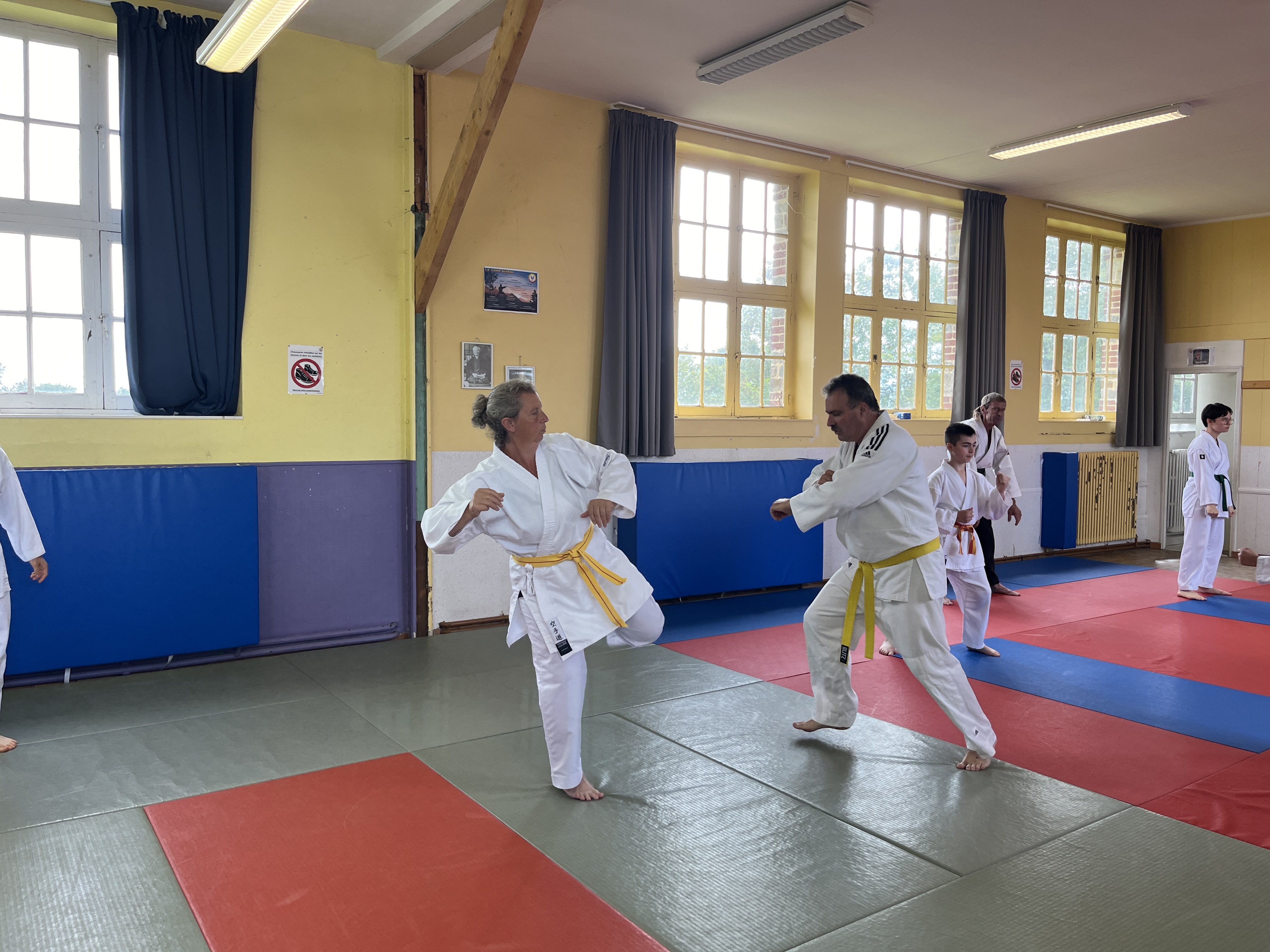 Basse Normandie karaté club de karaté esprit de la main vide condé sur noireau condé en normandie Valdallière Vassy Karaté Shotokan